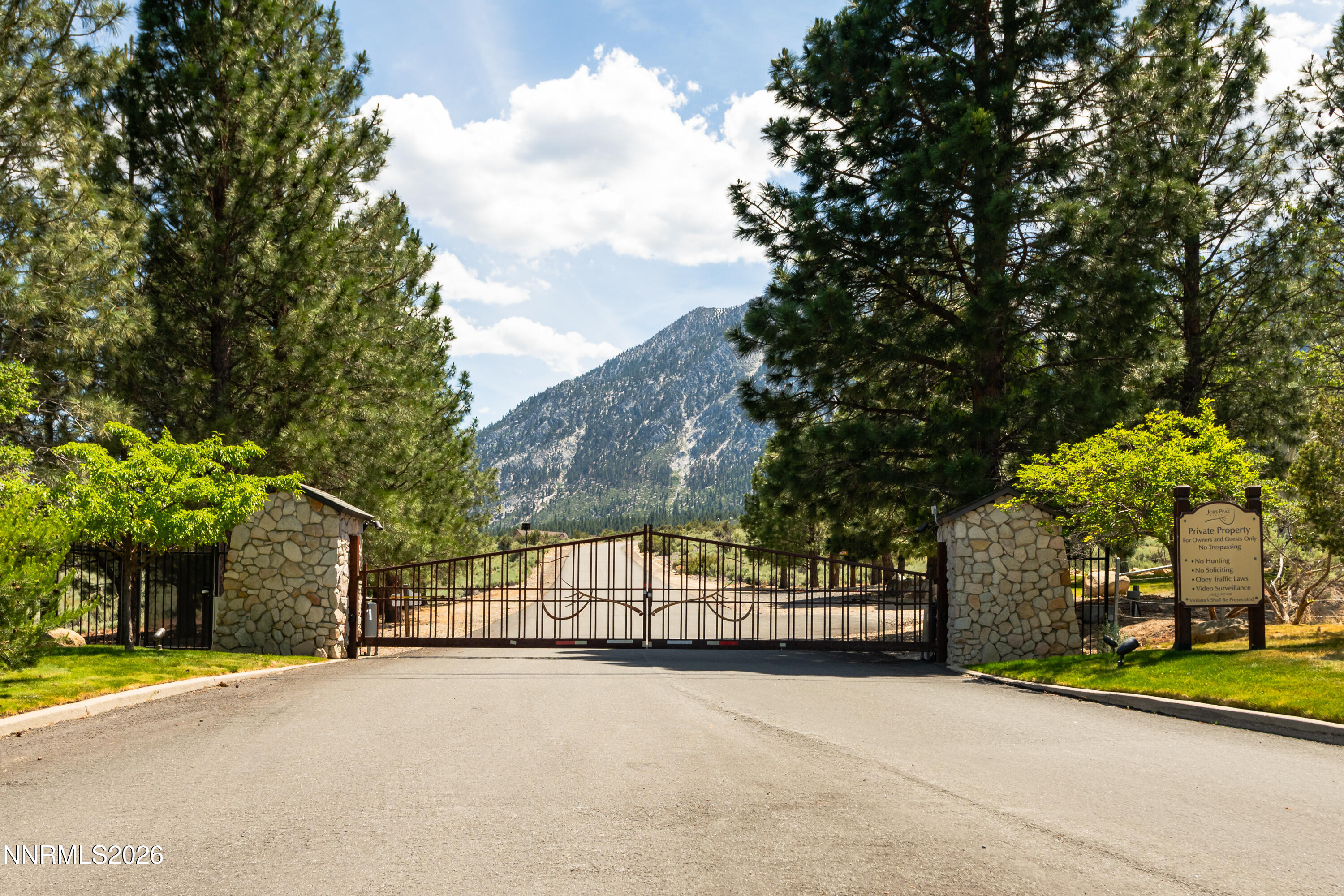 271 Forest Hill Way-1