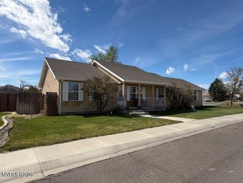 Photo of 844 Woodhaven Drive, Fallon, NV 89406 (MLS # 260004007)