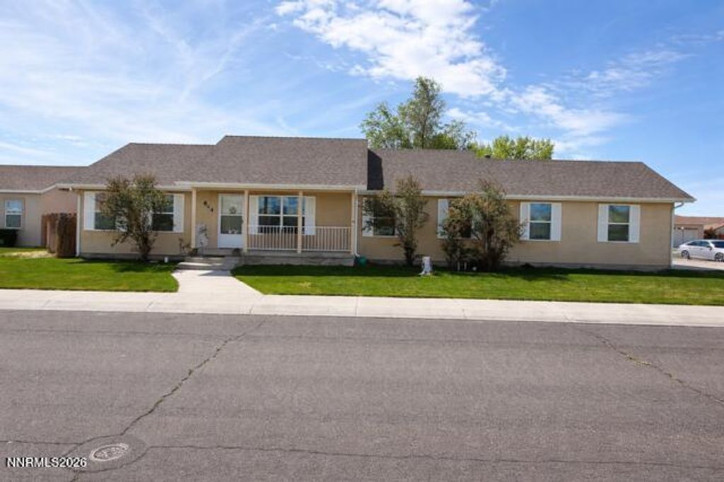 Photo of 844 Woodhaven Drive, Fallon, NV 89406 (MLS # 260004007)