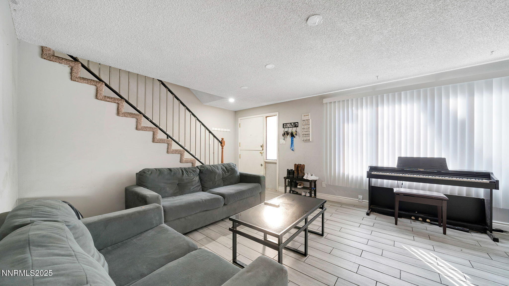 9-DSC01932_3_4_6-Edit