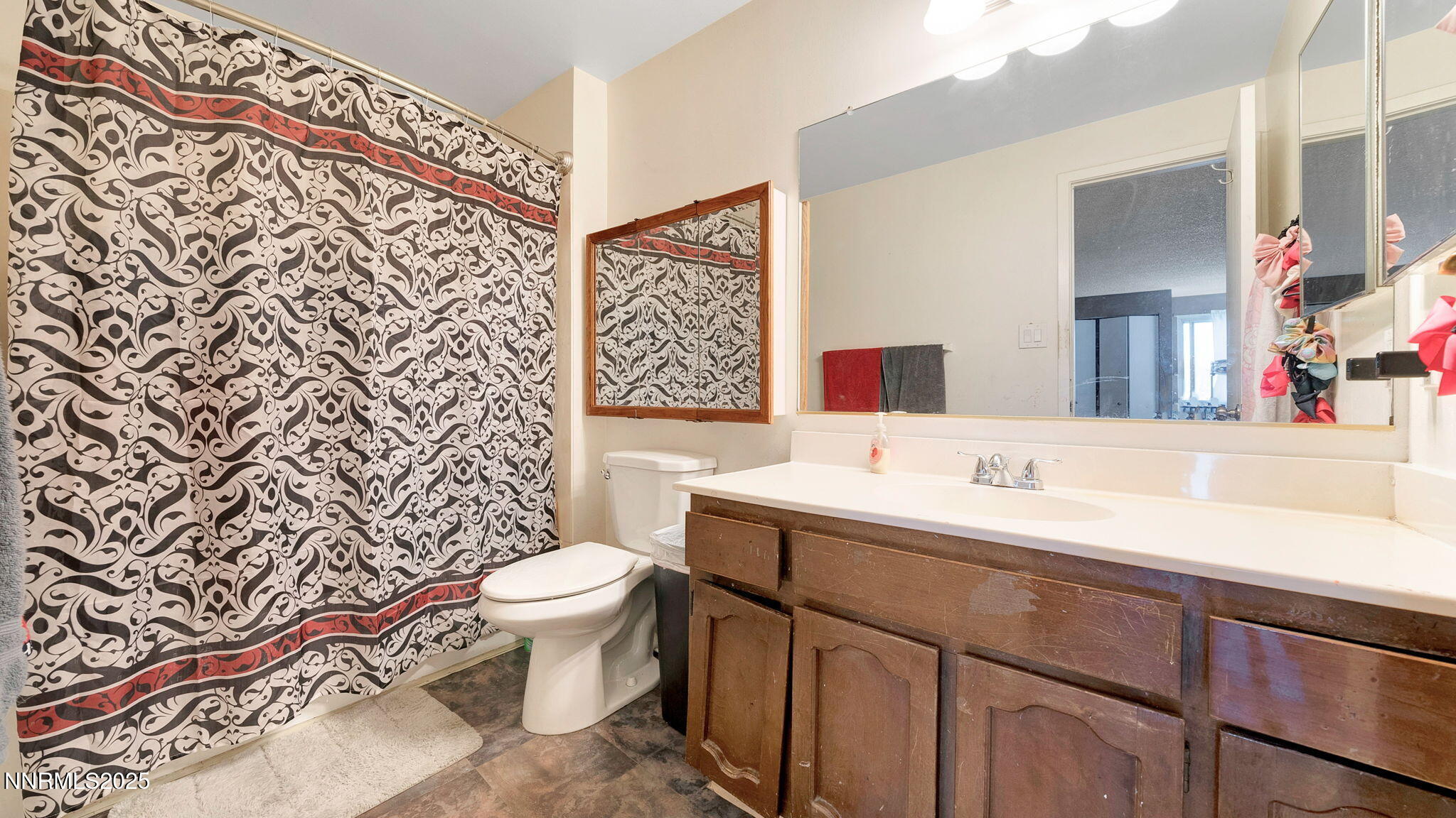 27-DSC01972_3_4_6-Edit