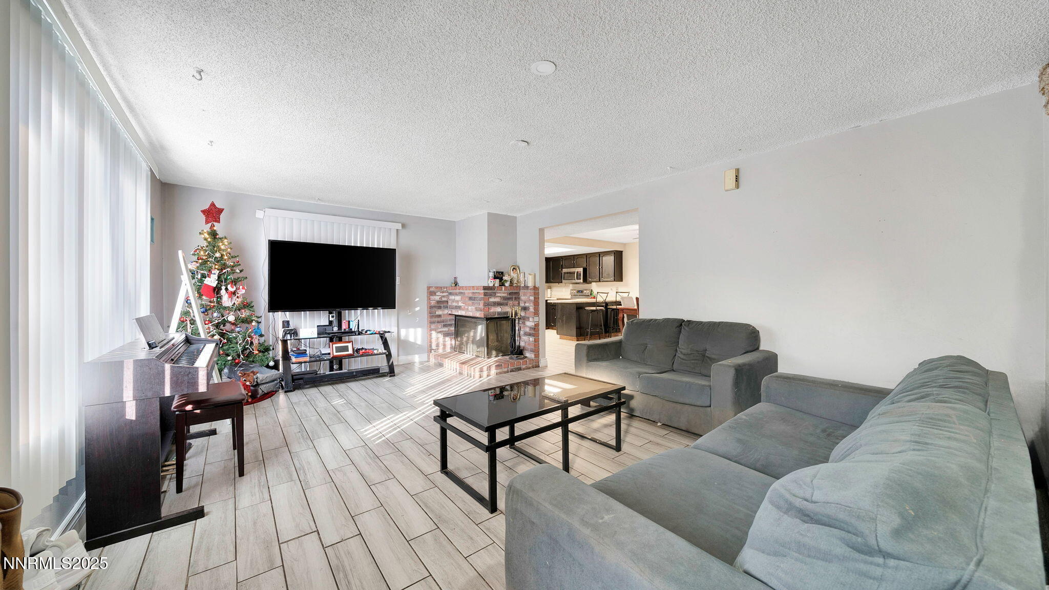 6-DSC01992_3_4_6-Edit