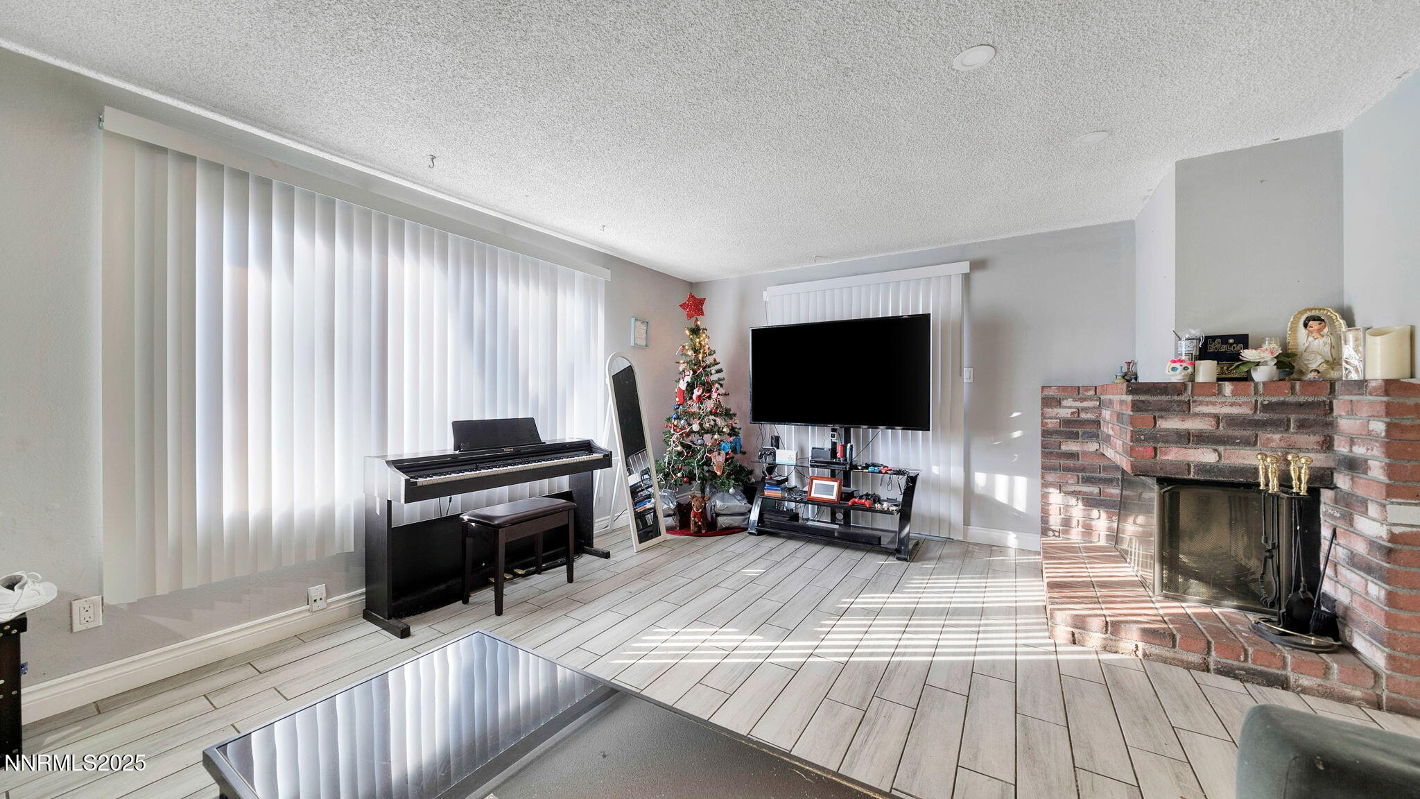 14-DSC01997_1998_1999_2001-Edit