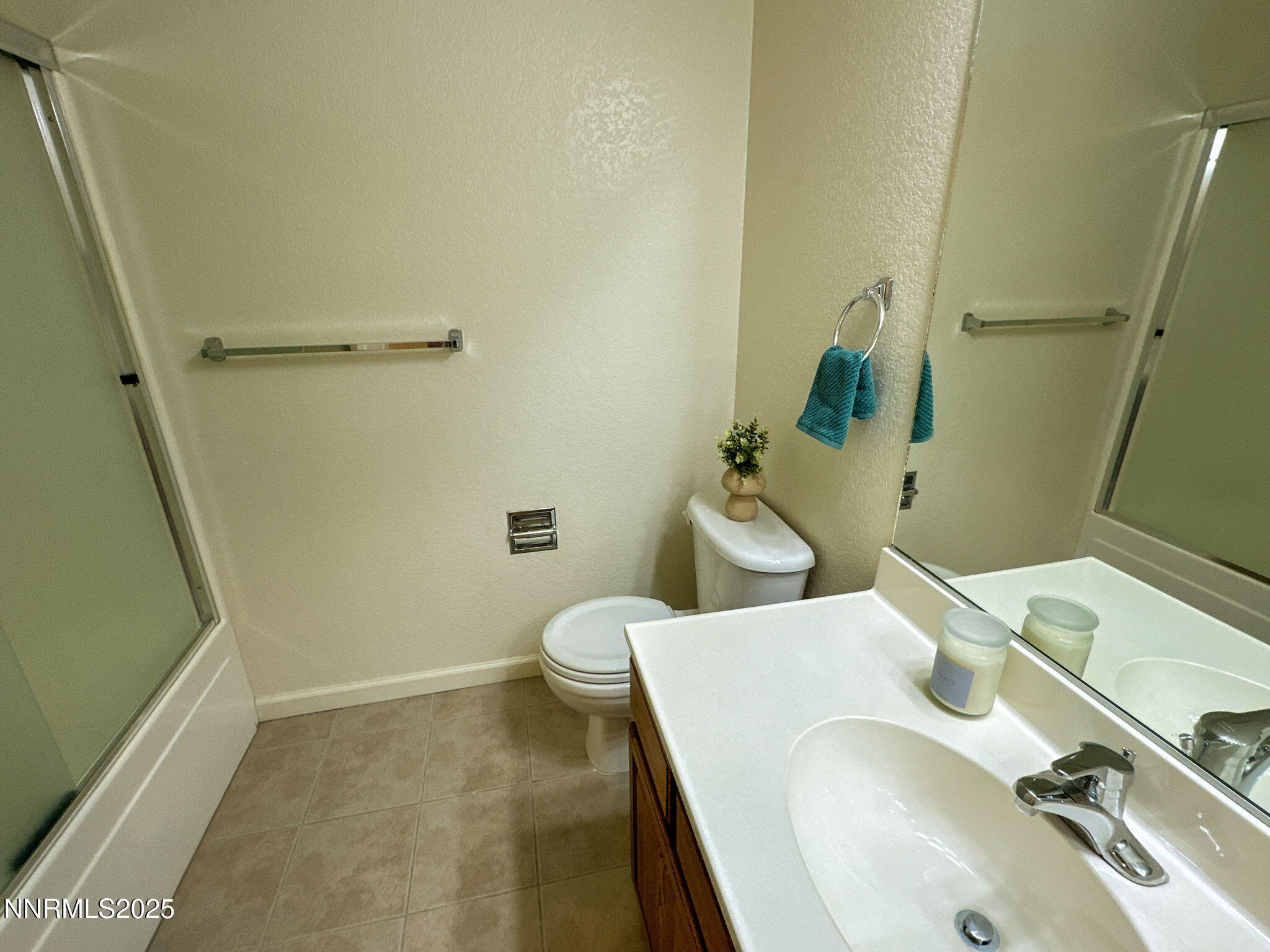 19-web-or-mls-Guest Bath