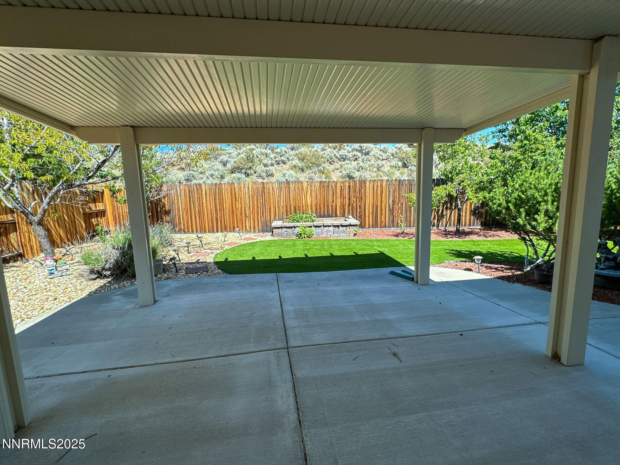 7-web-or-mls-Back Yard 3