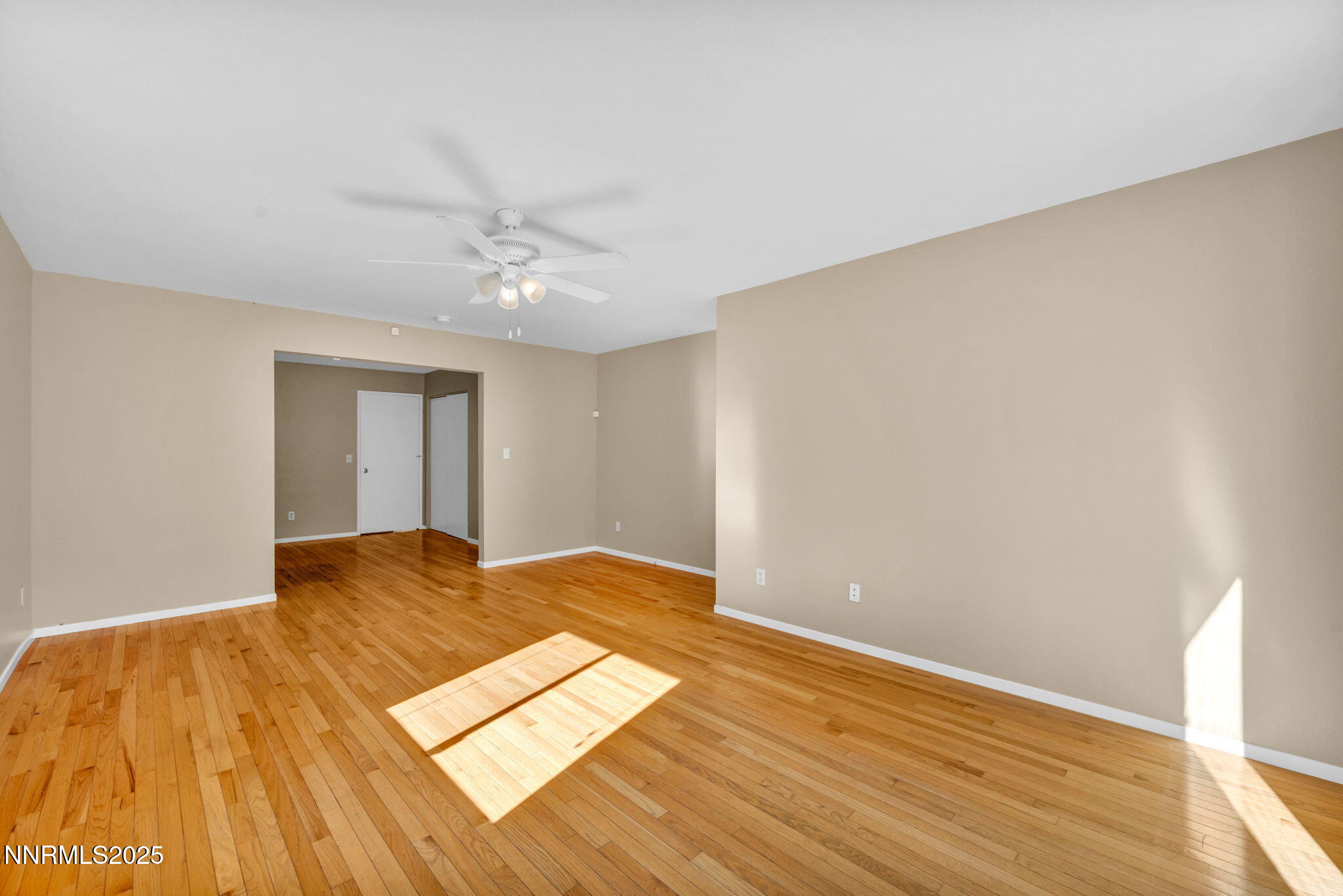 112-web-or-mls-7385-pembroke-dr