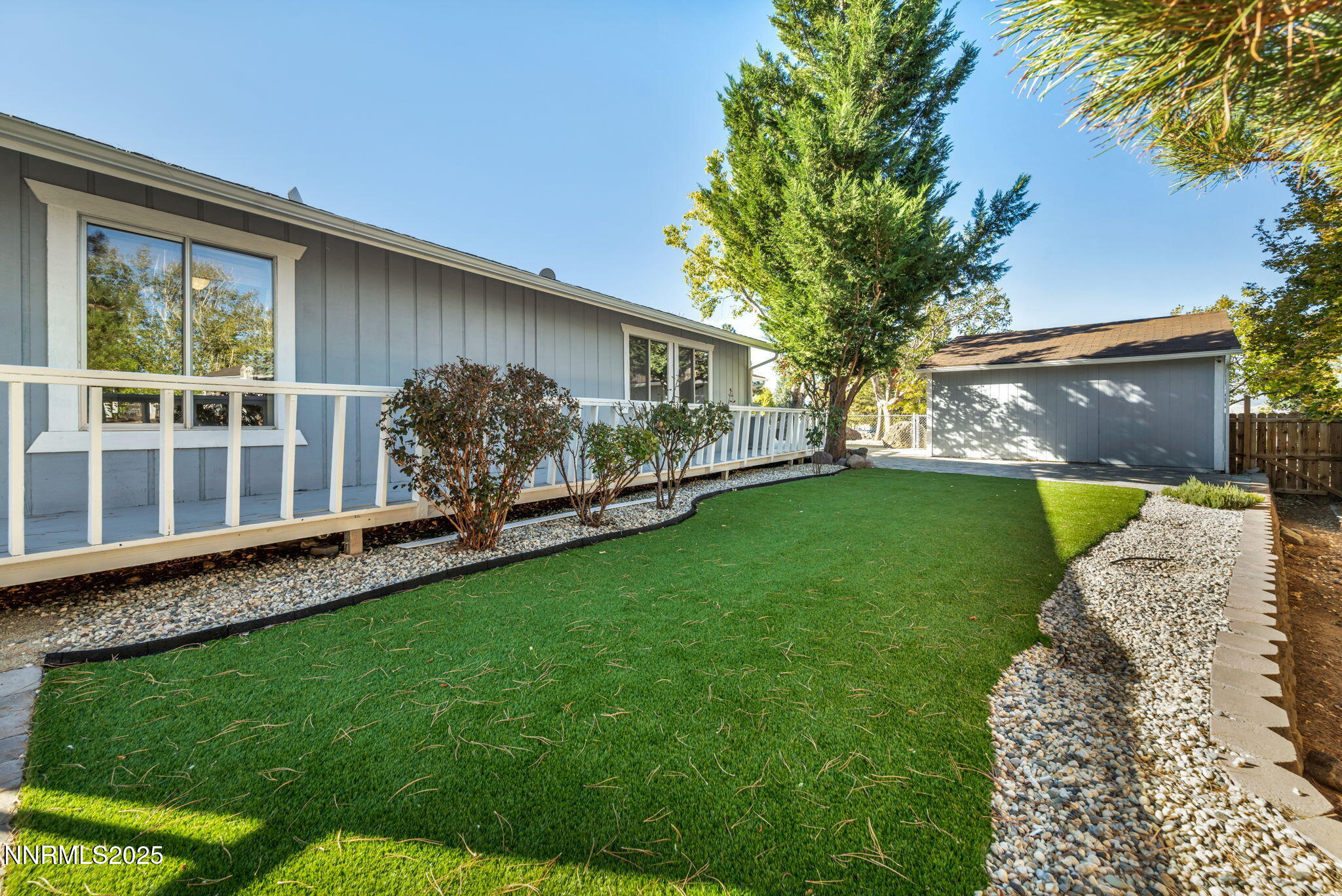 51-web-or-mls-7385-pembroke-dr