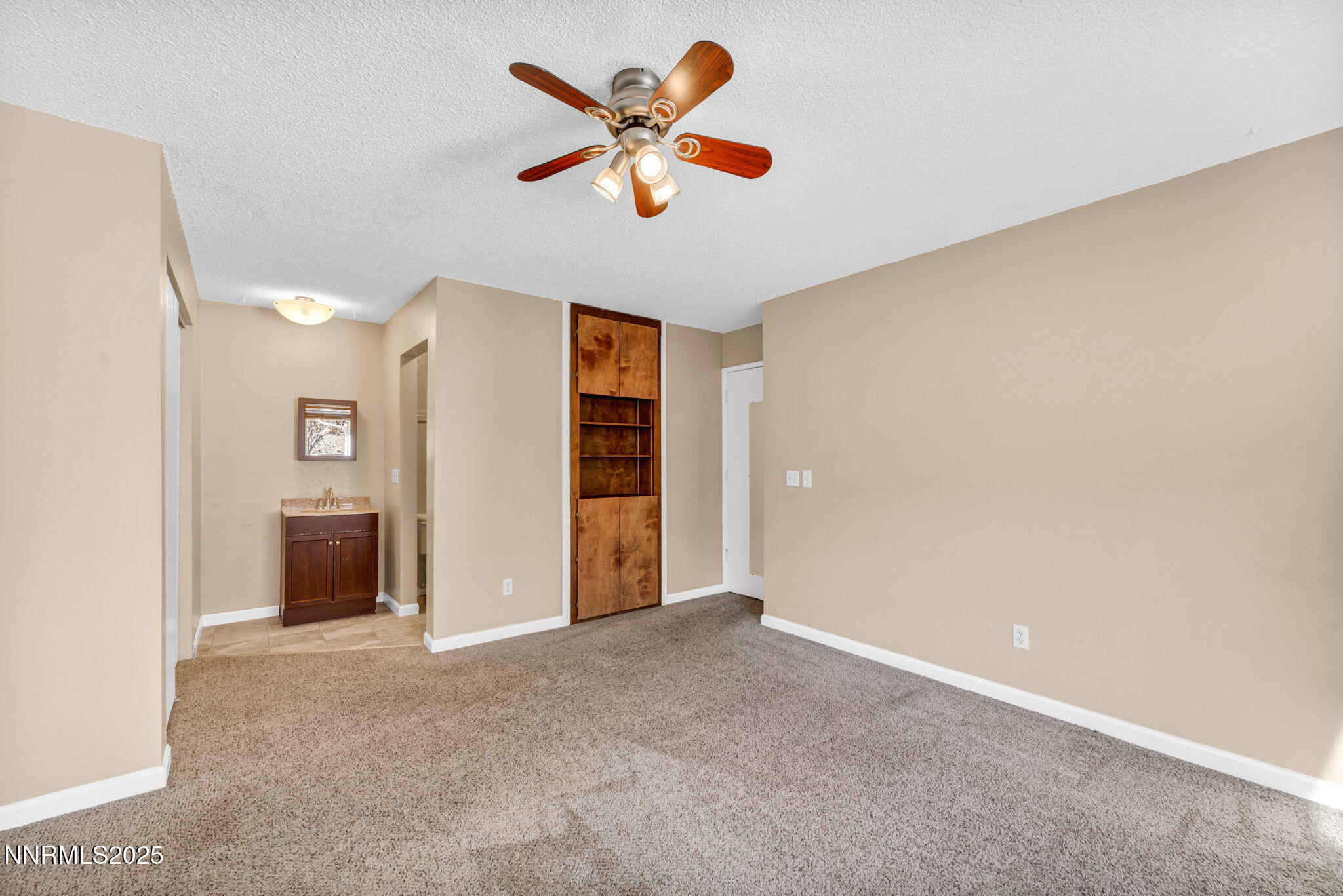 119-web-or-mls-7385-pembroke-dr