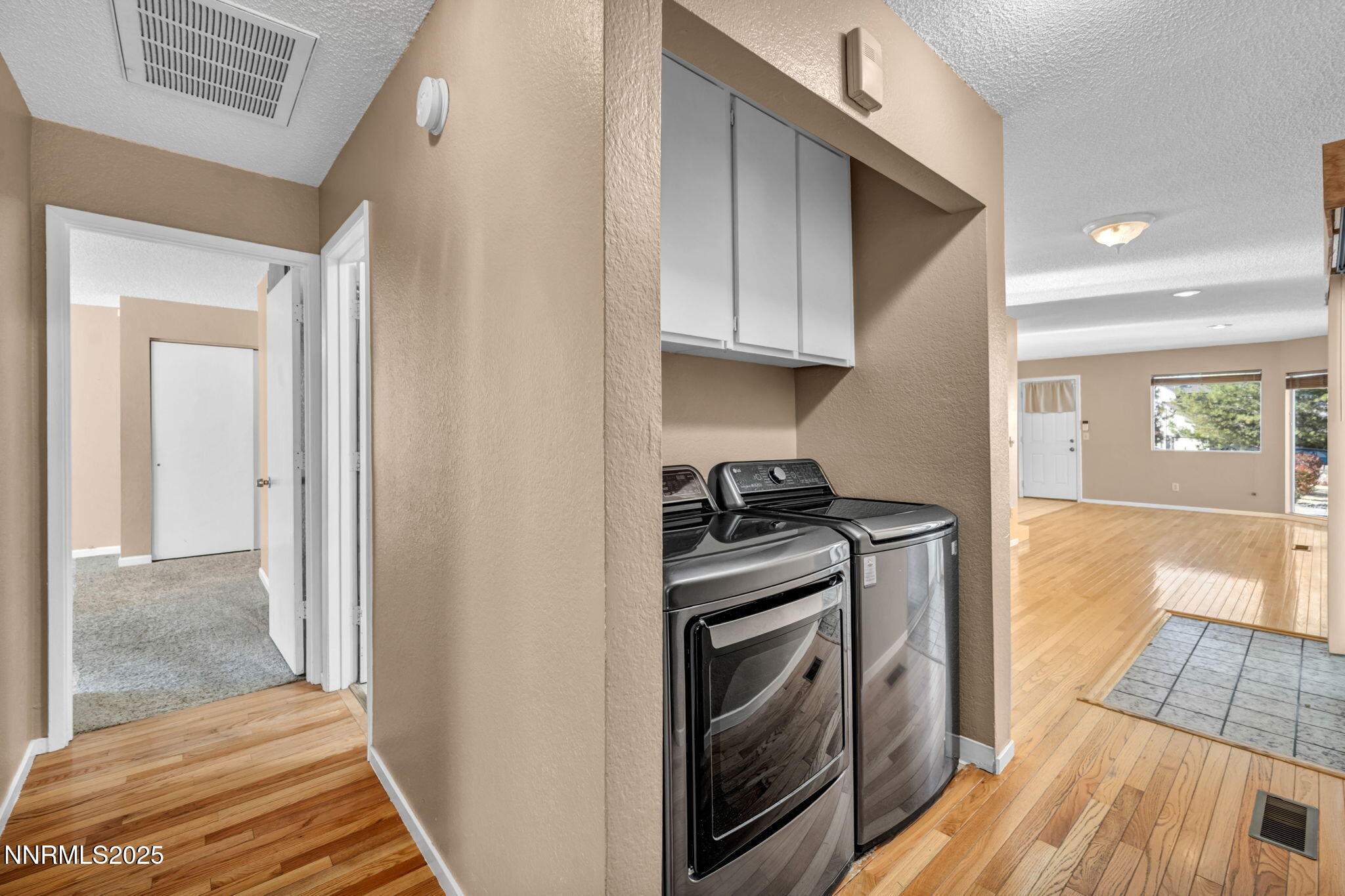 90-web-or-mls-7385-pembroke-dr