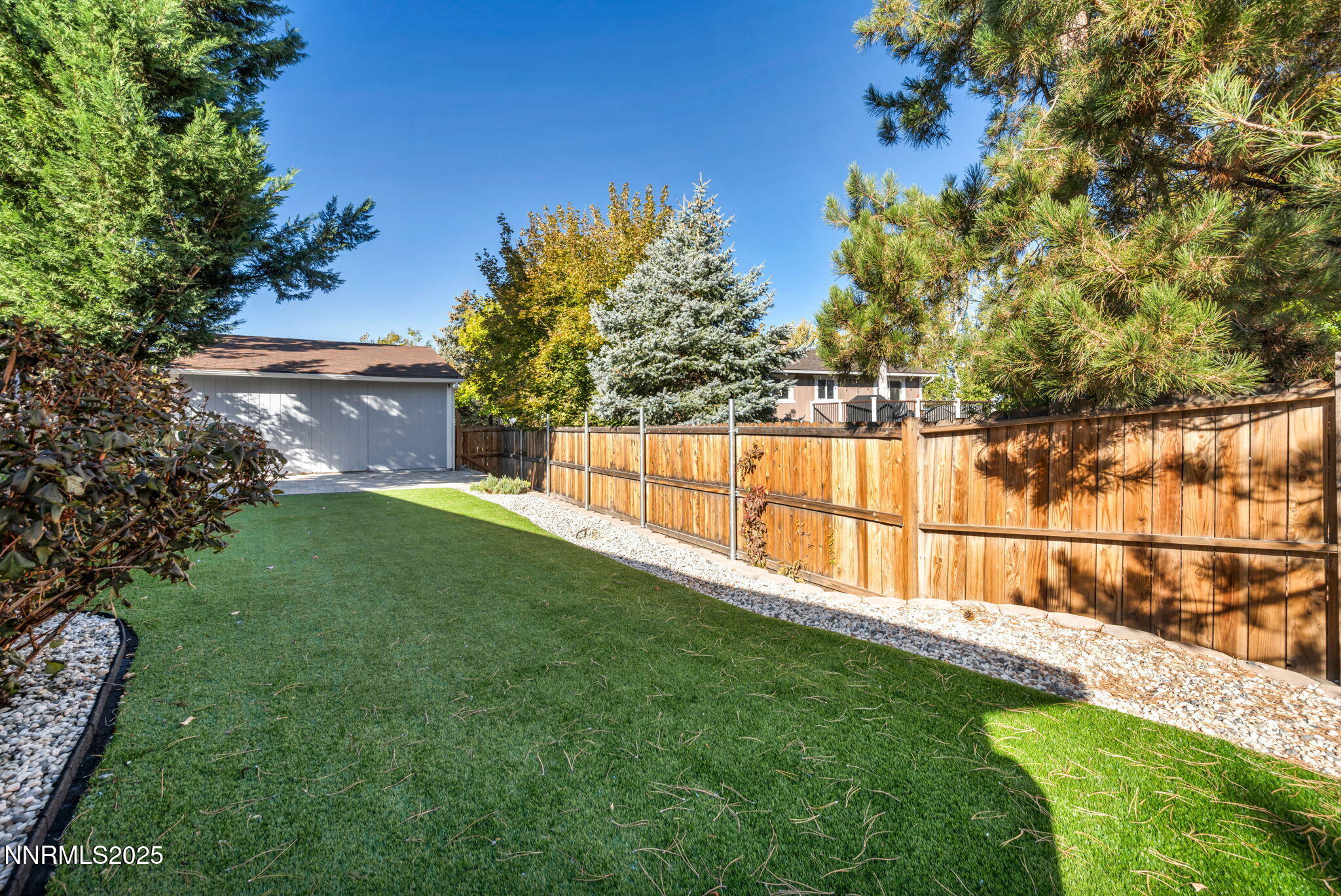 49-web-or-mls-7385-pembroke-dr