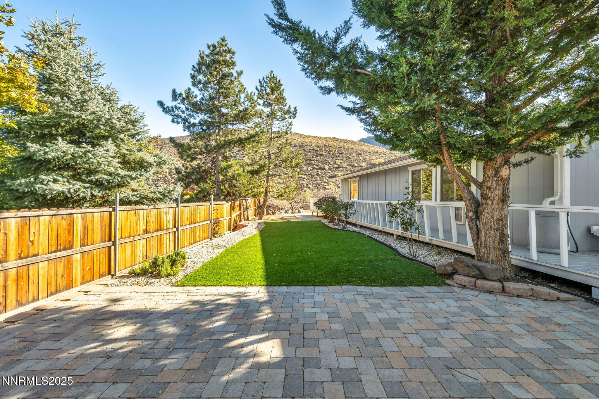 56-web-or-mls-7385-pembroke-dr