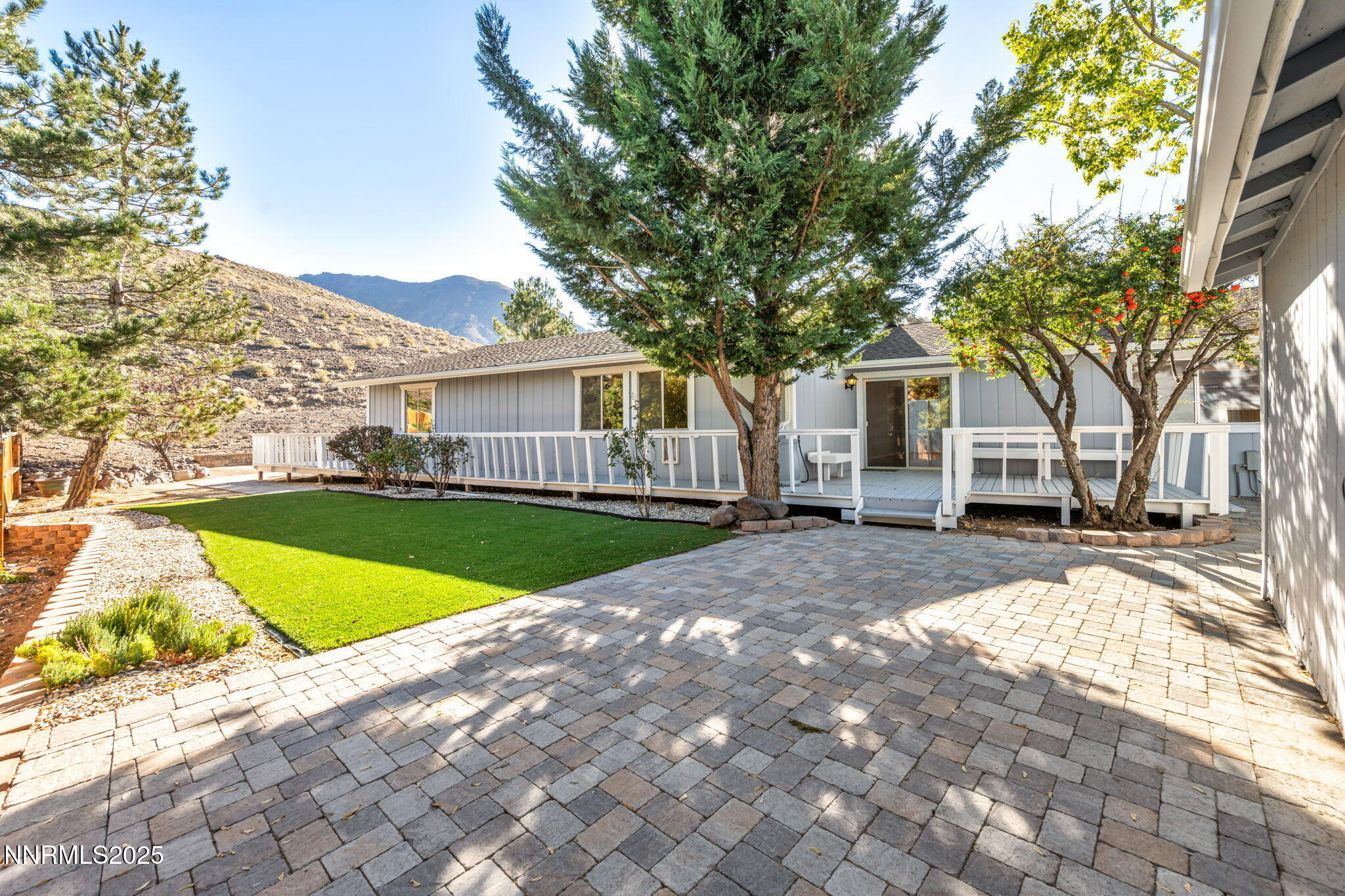 55-web-or-mls-7385-pembroke-dr