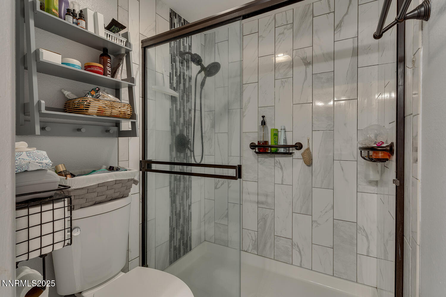 390 W Riverview Cir Reno NV-large-023-02