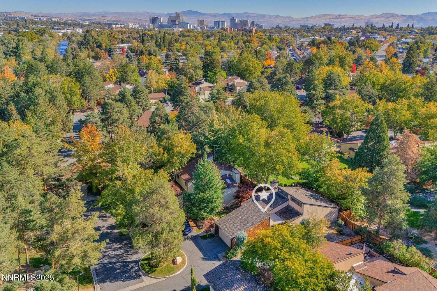 390 W Riverview Cir Reno NV-large-005-02