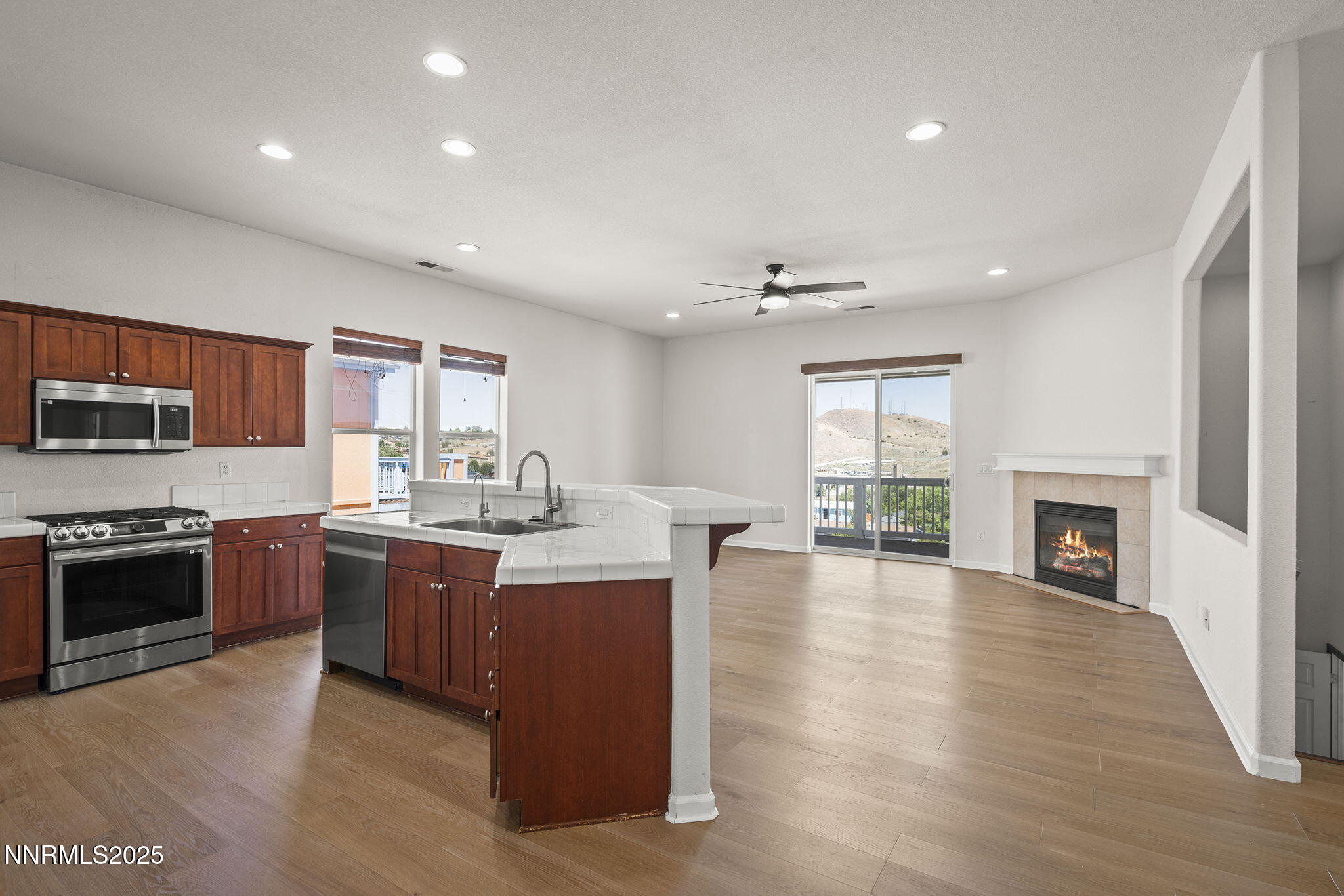 7-web-or-mls-_DSC0988