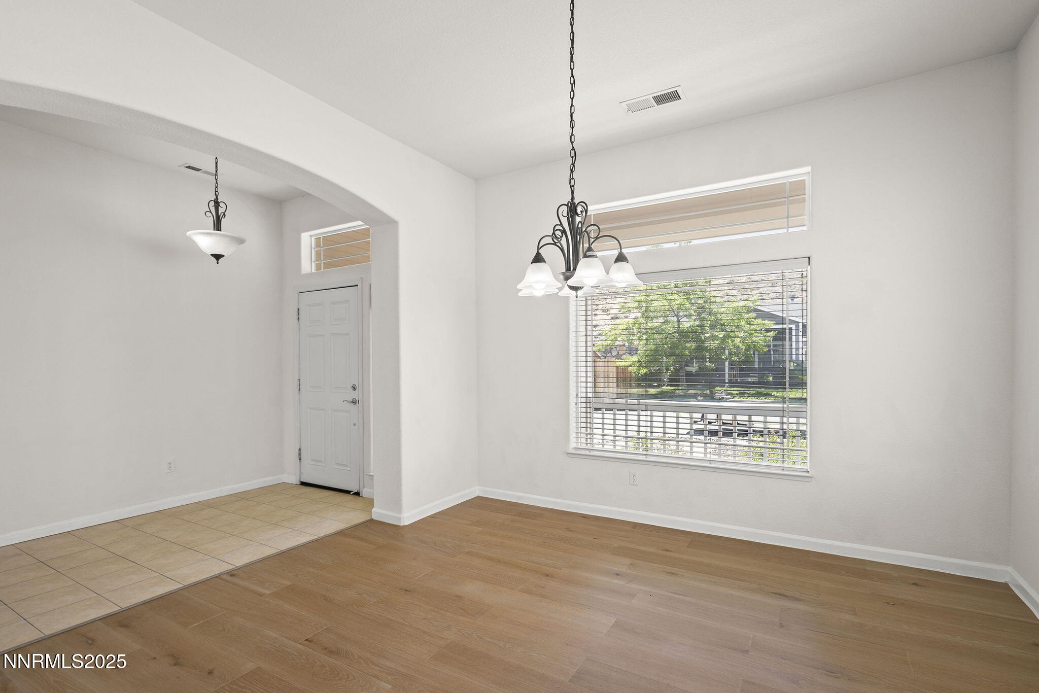 6-web-or-mls-_DSC0979