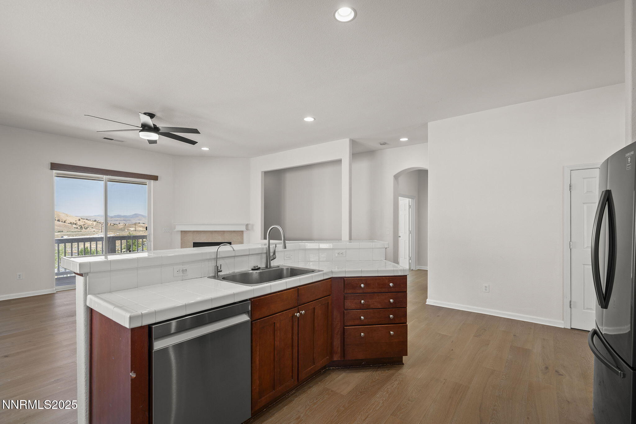 8-web-or-mls-_DSC0993