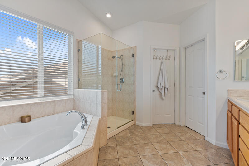 8765 Steelhead Ct (15 of 27)