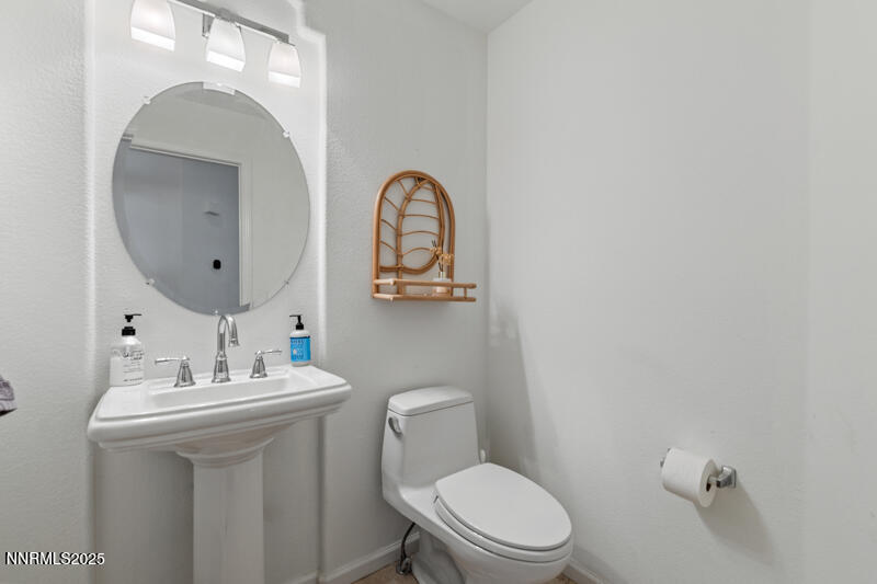 8765 Steelhead Ct (11 of 27)