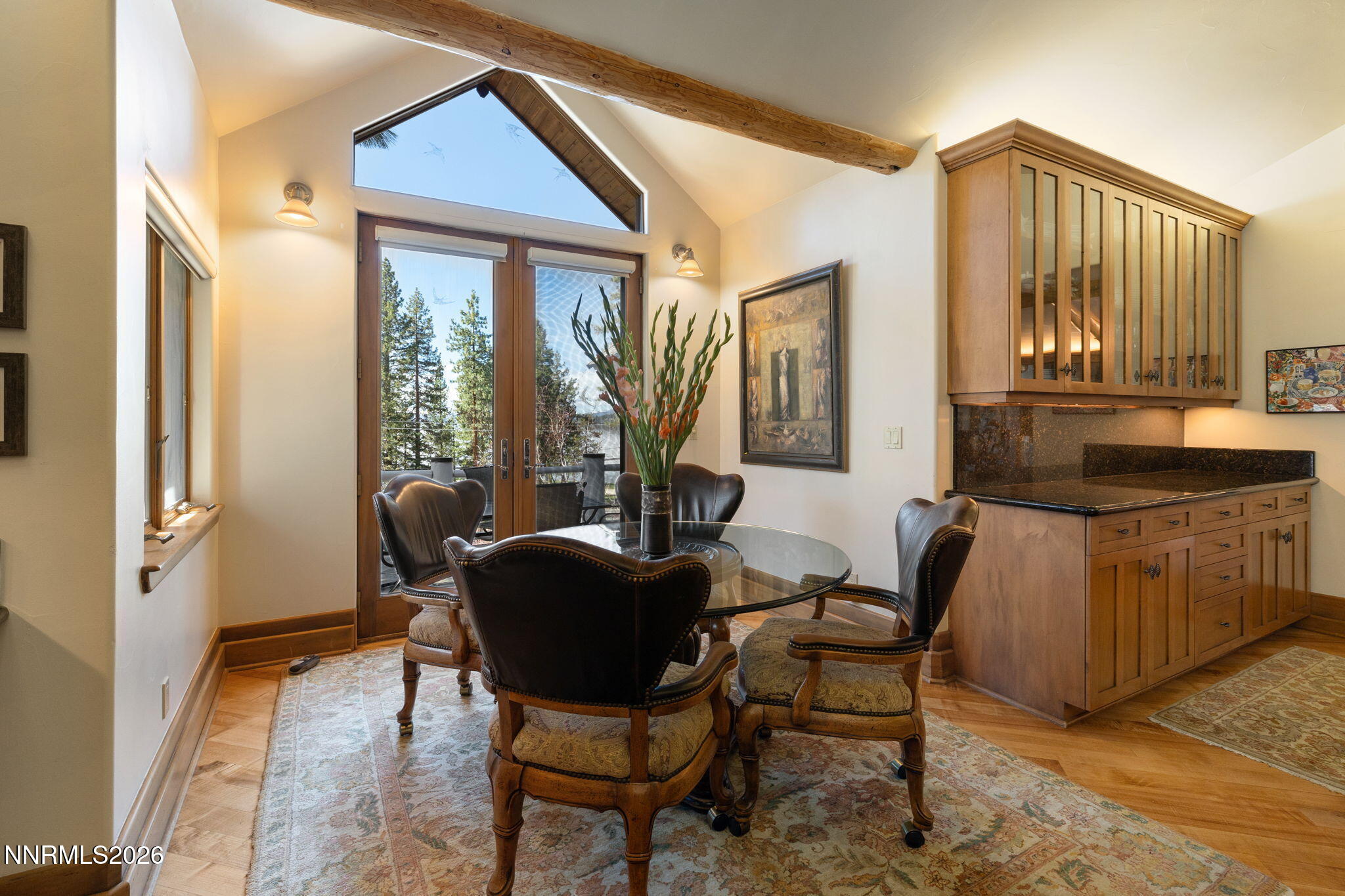 29-web-or-mls-726 Lakeshore interior-30