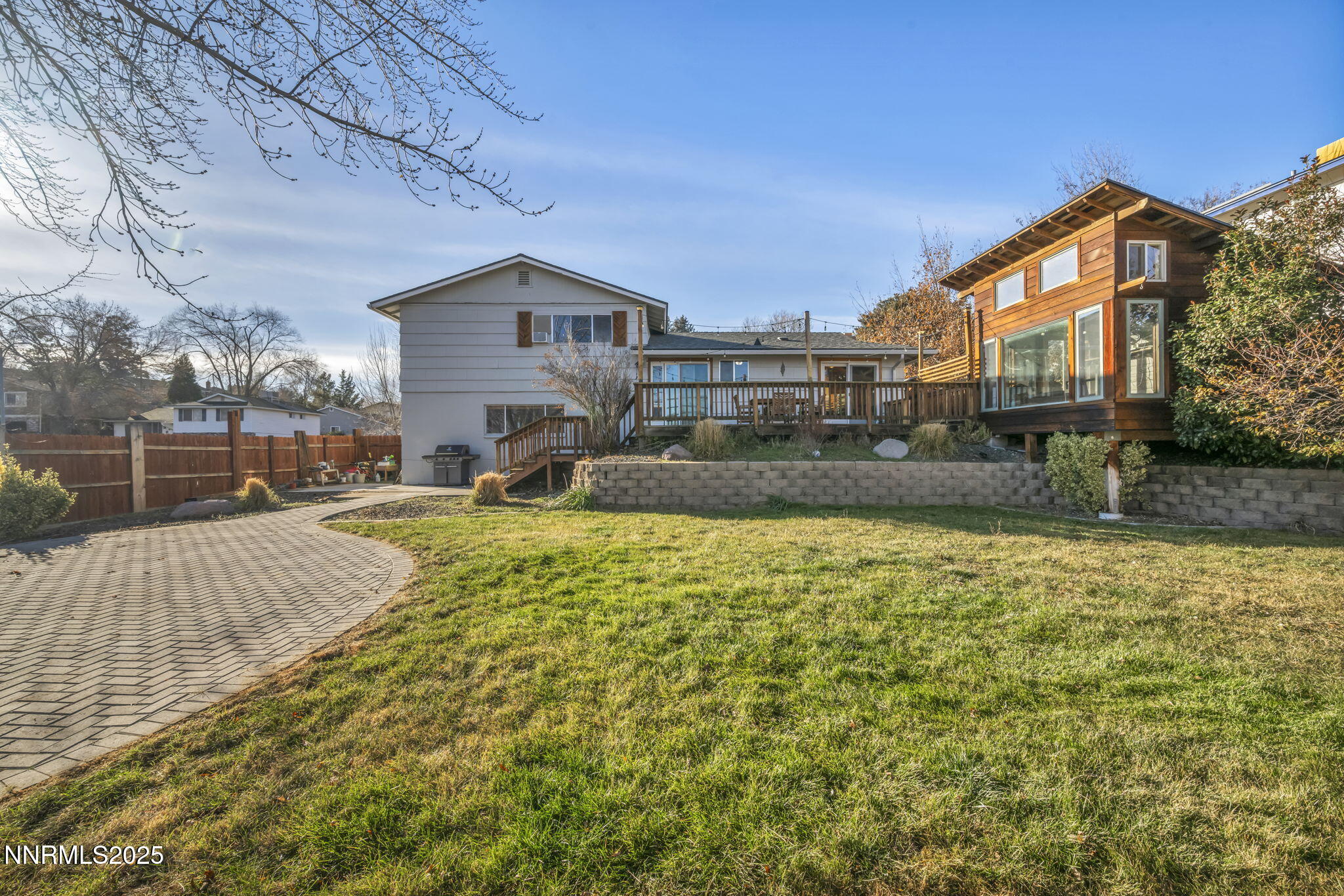 6-web-or-mls-1100-mission-cir