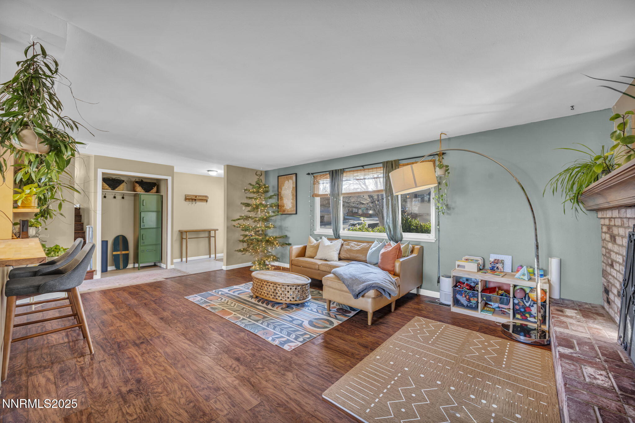 42-web-or-mls-1100-mission-cir