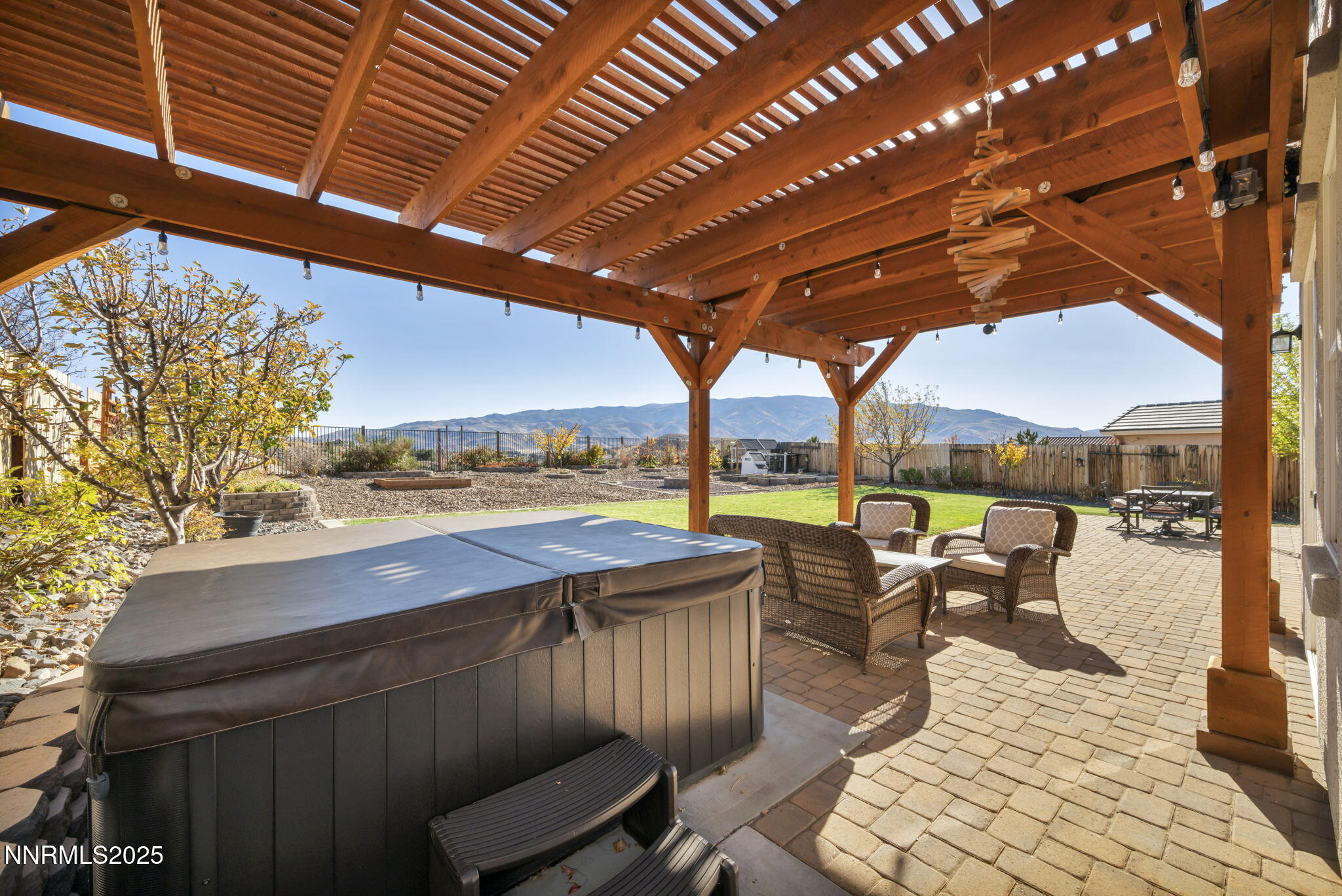 12-web-or-mls-7340-heritage-oaks-dr