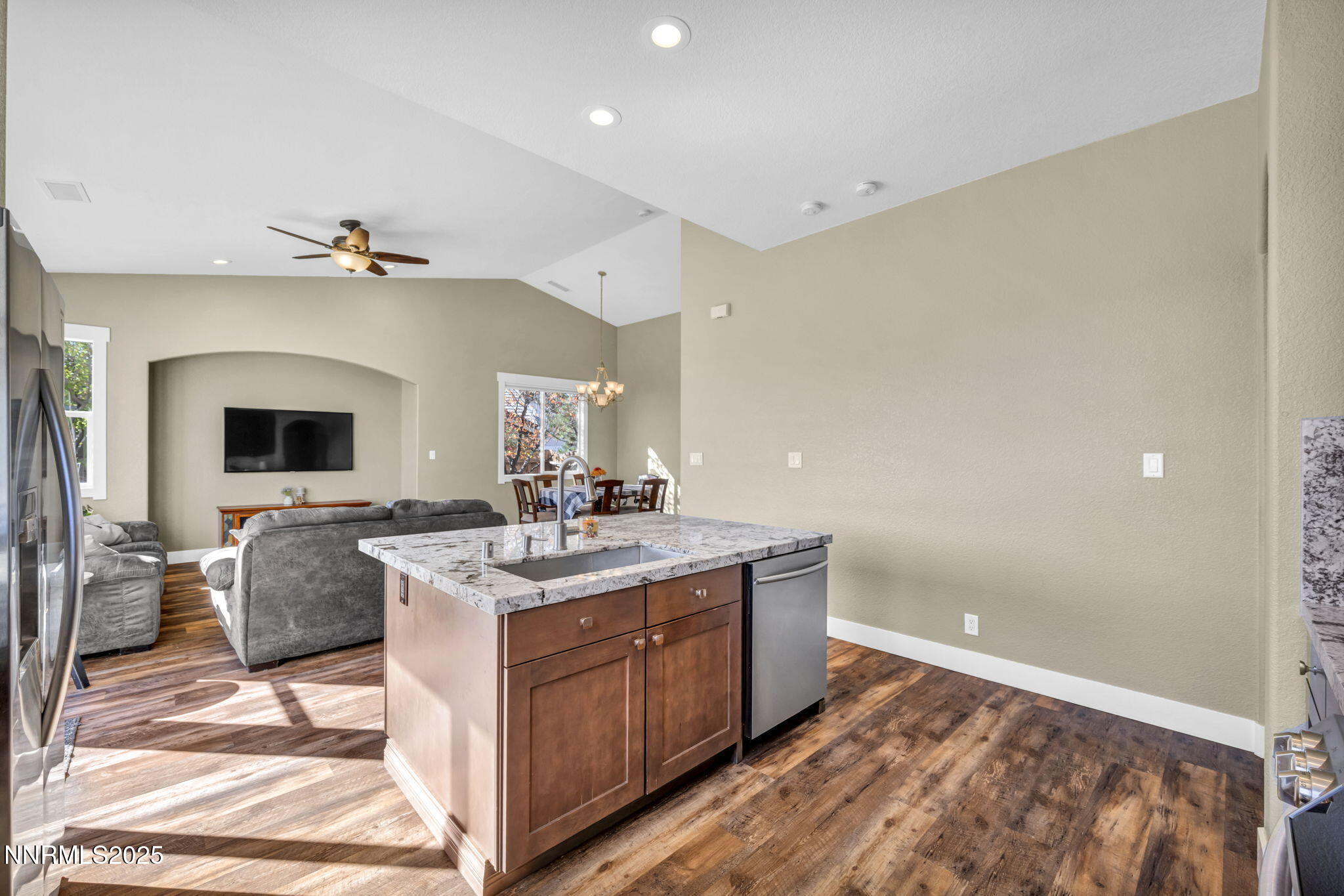 50-web-or-mls-7340-heritage-oaks-dr