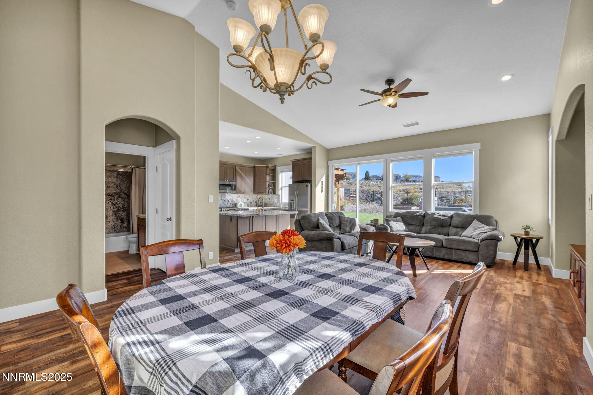 40-web-or-mls-7340-heritage-oaks-dr