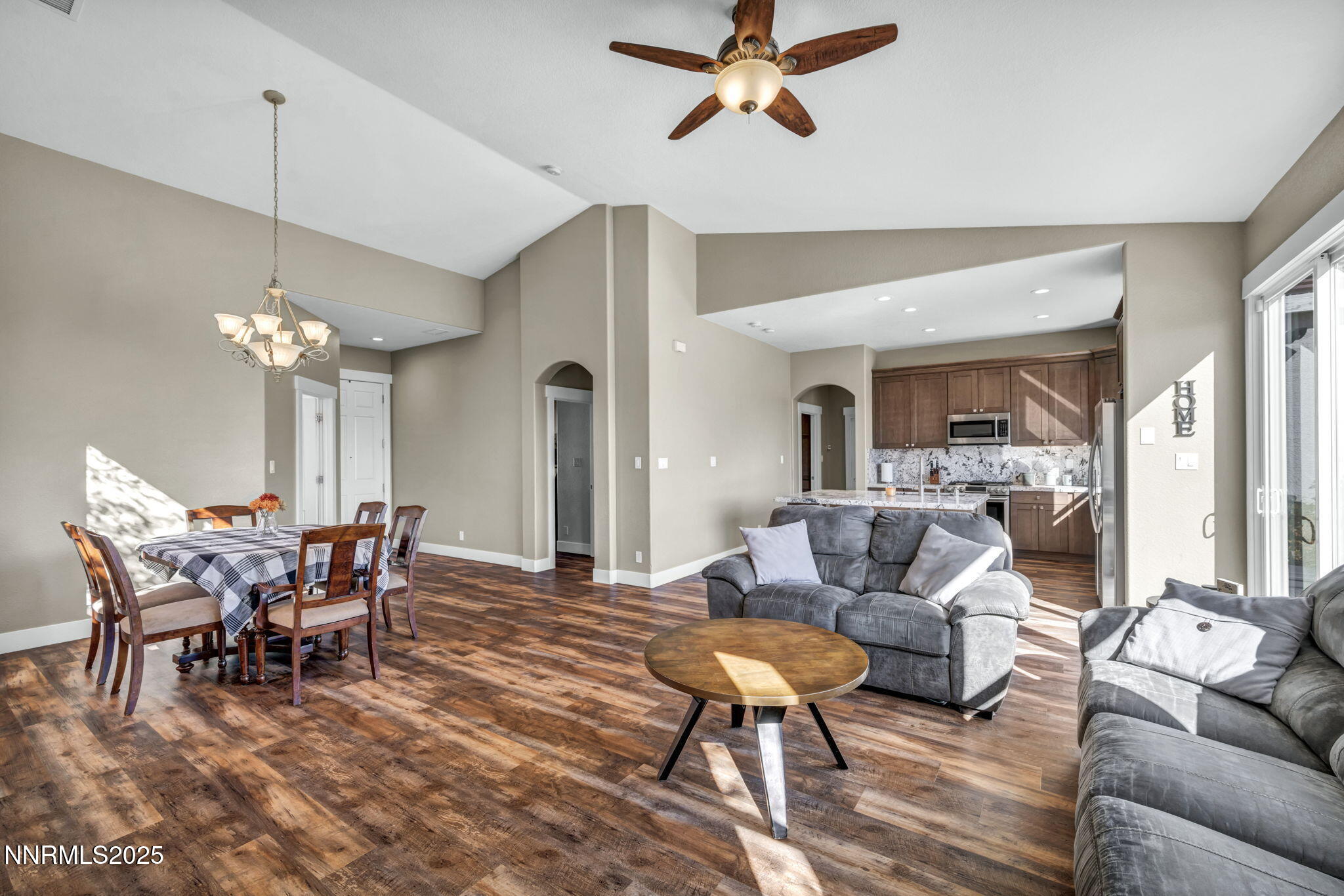 45-web-or-mls-7340-heritage-oaks-dr