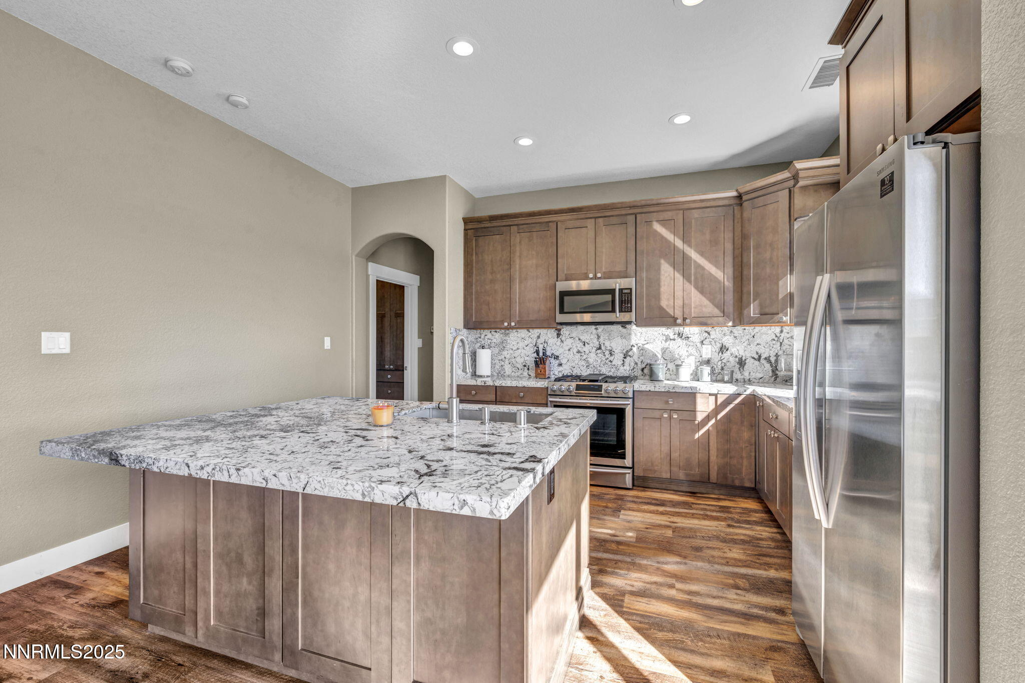 48-web-or-mls-7340-heritage-oaks-dr