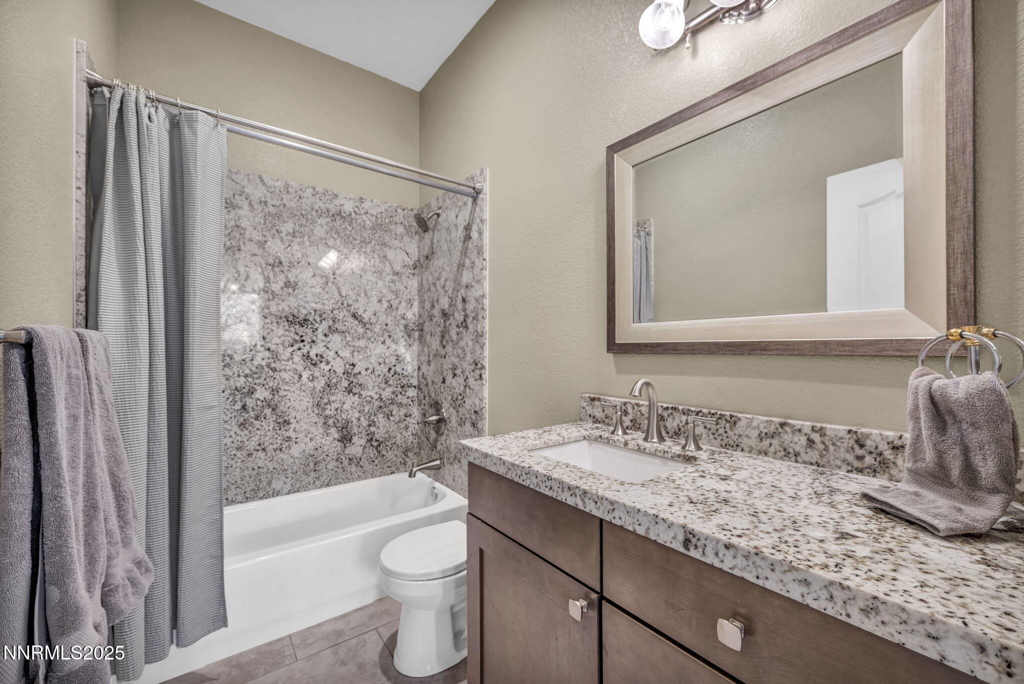 51-web-or-mls-7340-heritage-oaks-dr