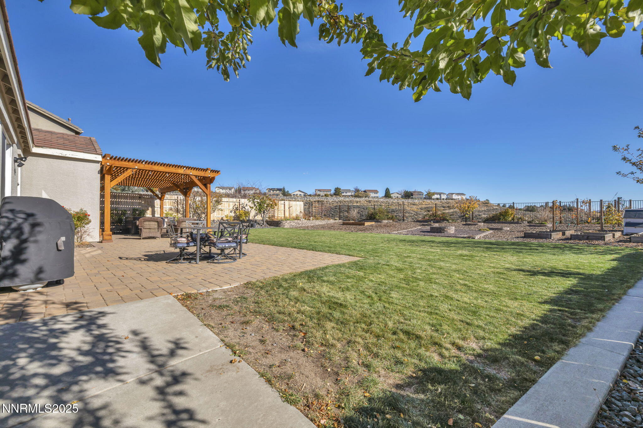 8-web-or-mls-7340-heritage-oaks-dr