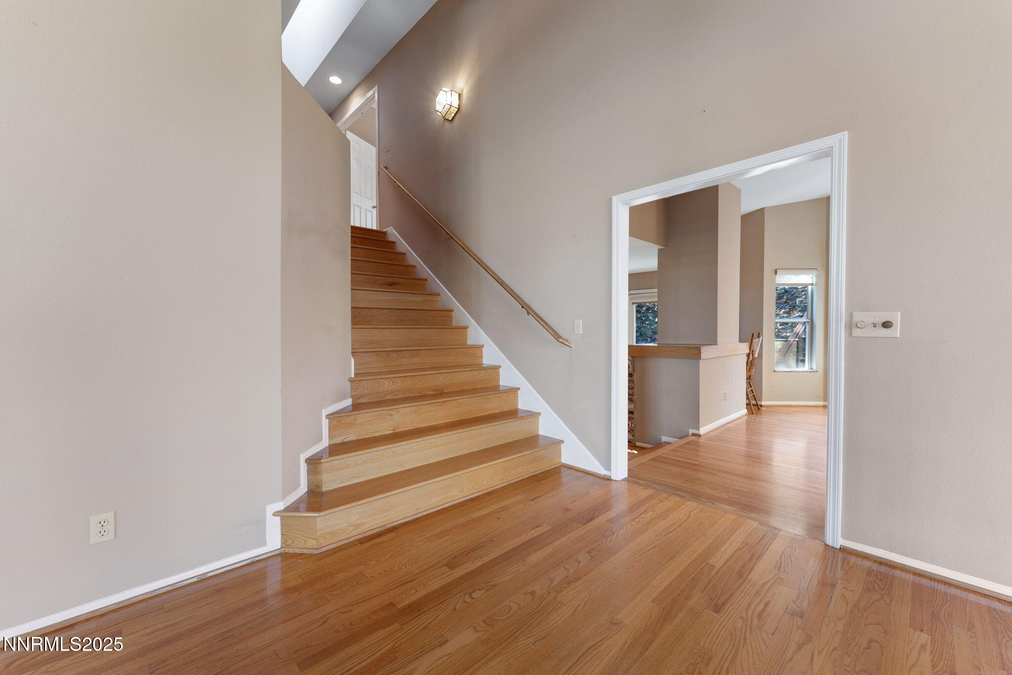 56-web-or-mls-3280 Thornhill-5 (2)