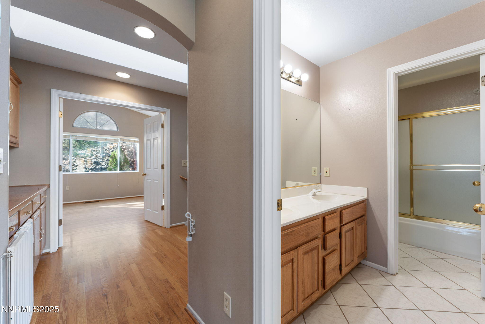 80-web-or-mls-3280 Thornhill-32 (2)