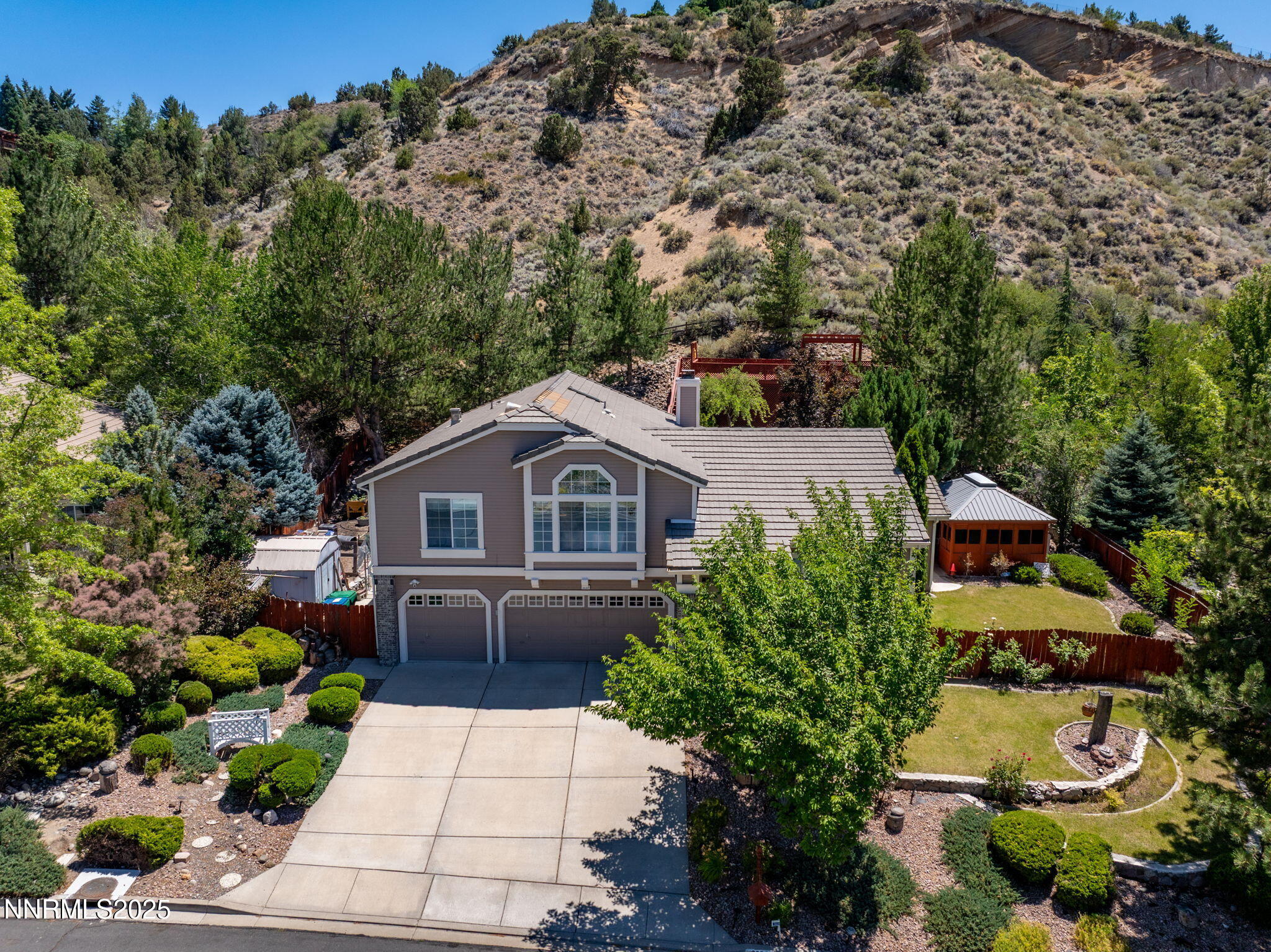 1-web-or-mls-3280 Thornhill Drone-2