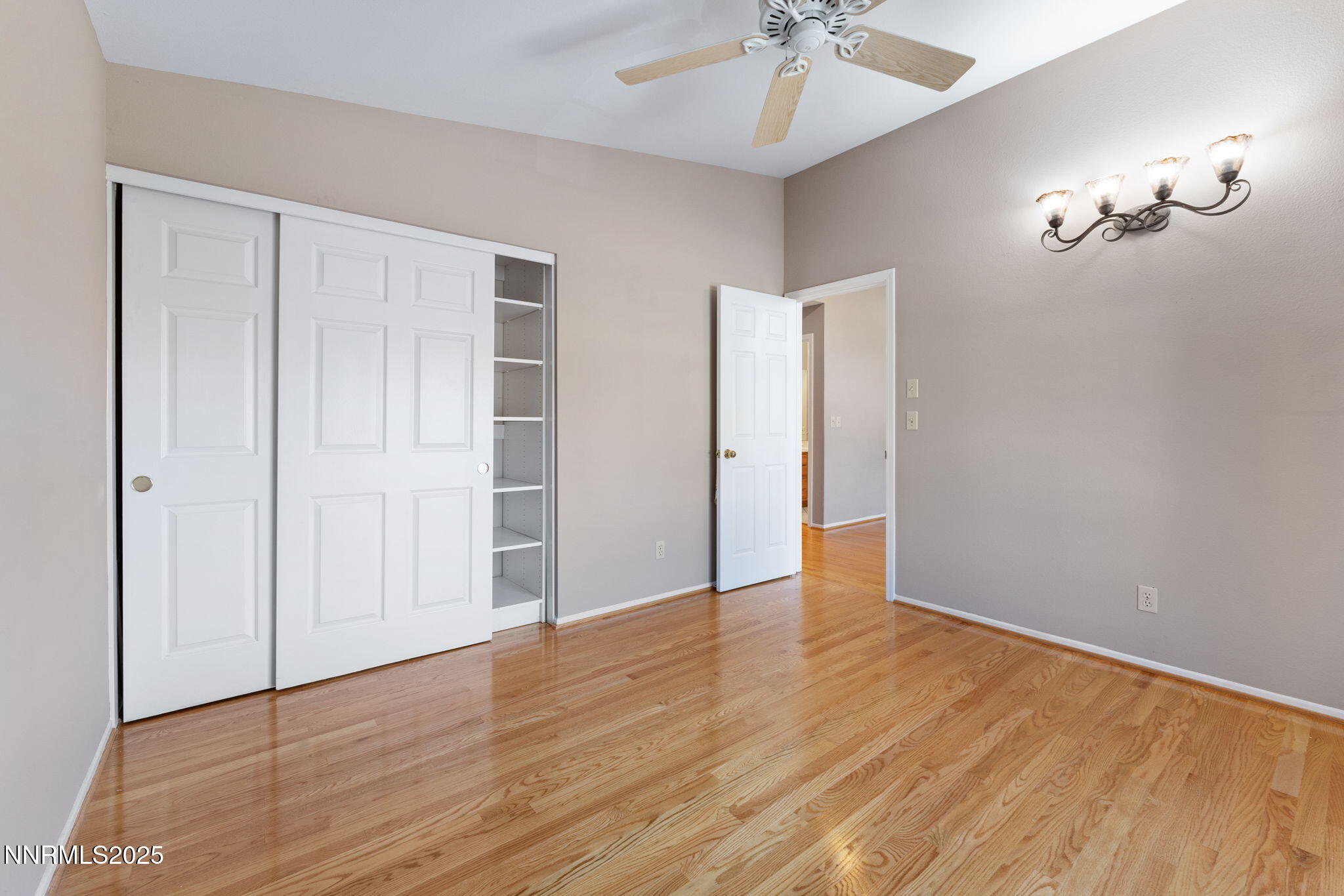 76-web-or-mls-3280 Thornhill-29 (2)