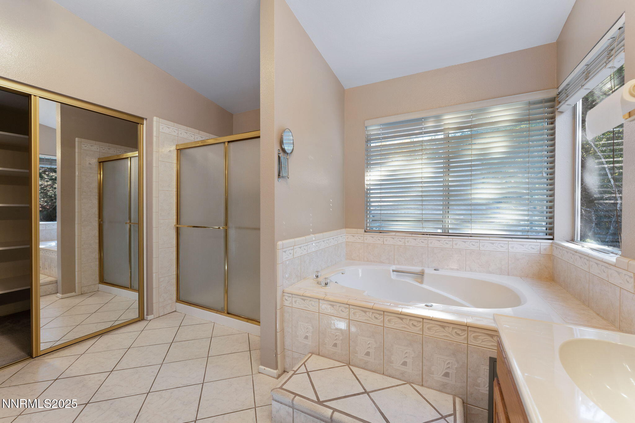 70-web-or-mls-3280 Thornhill-22 (2)
