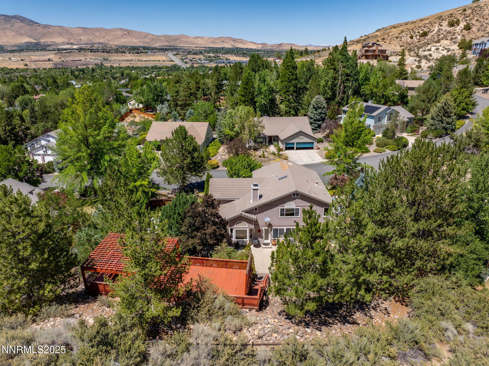 9-web-or-mls-3280 Thornhill Drone-10