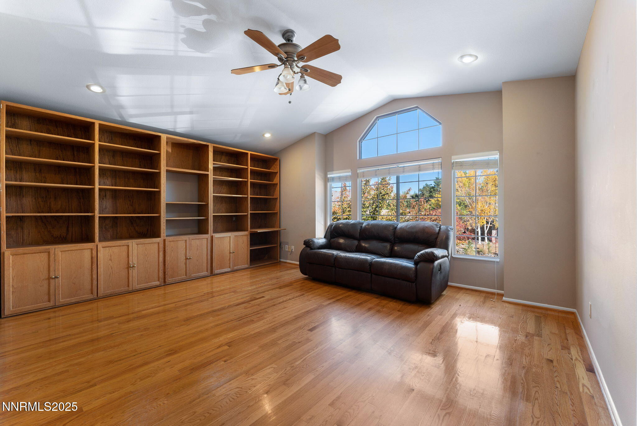 74-web-or-mls-3280 Thornhill-25 (2)