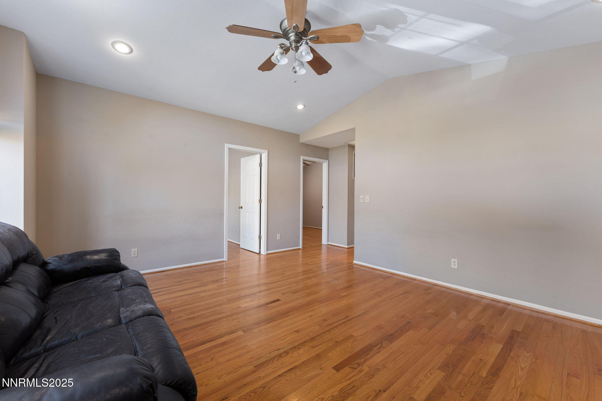 73-web-or-mls-3280 Thornhill-26 (2)