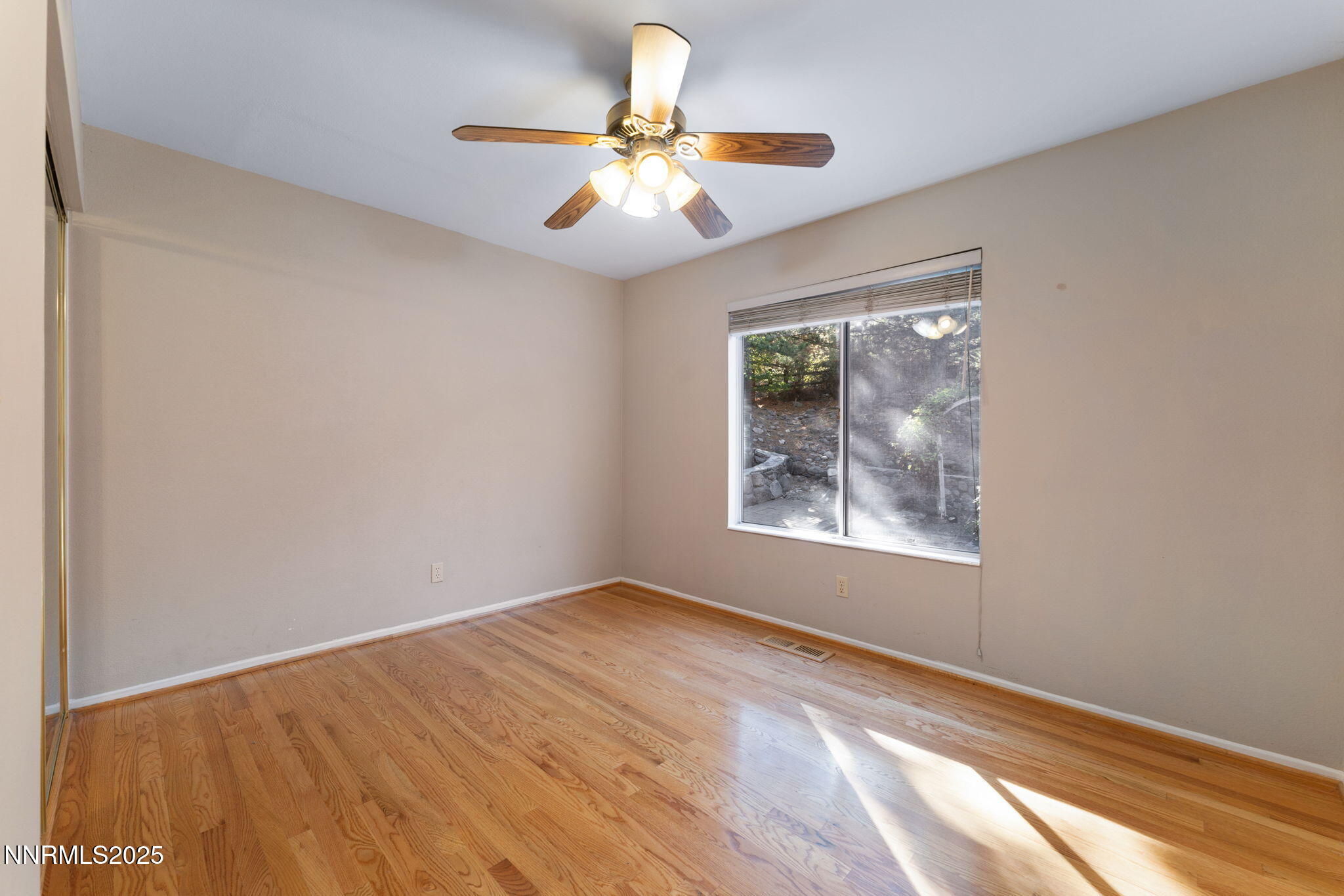 62-web-or-mls-3280 Thornhill-15 (2)