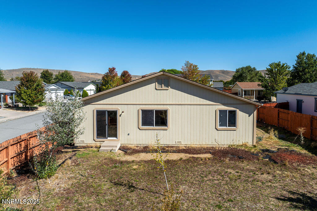 01_17870FairfaxCt_Copyright-Jeremy-Jense