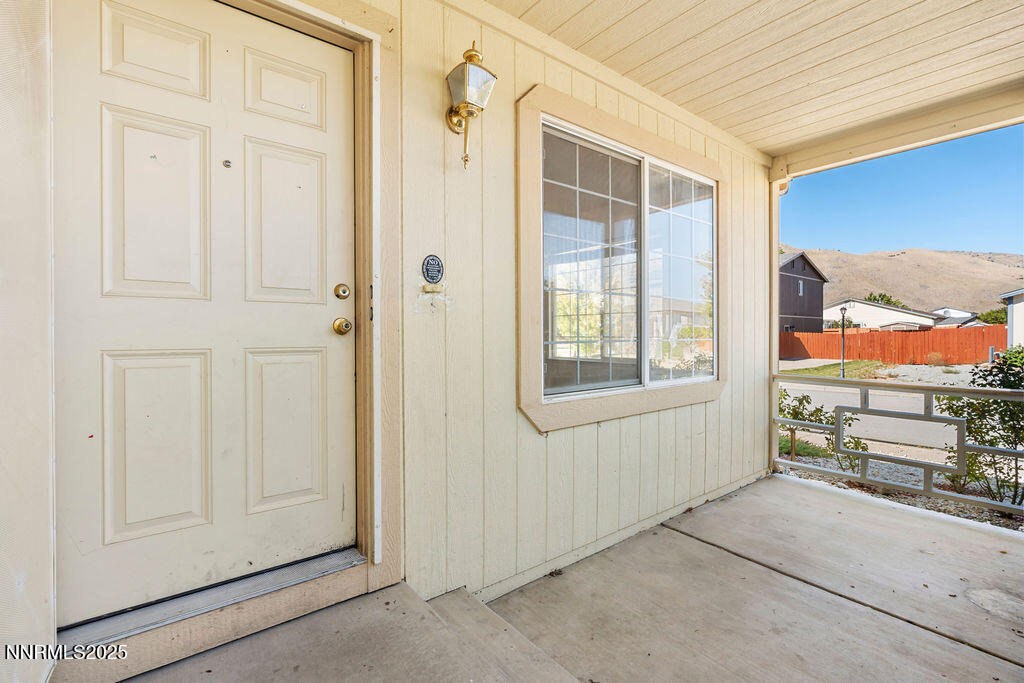 10_17870FairfaxCt_Copyright-Jeremy-Jense