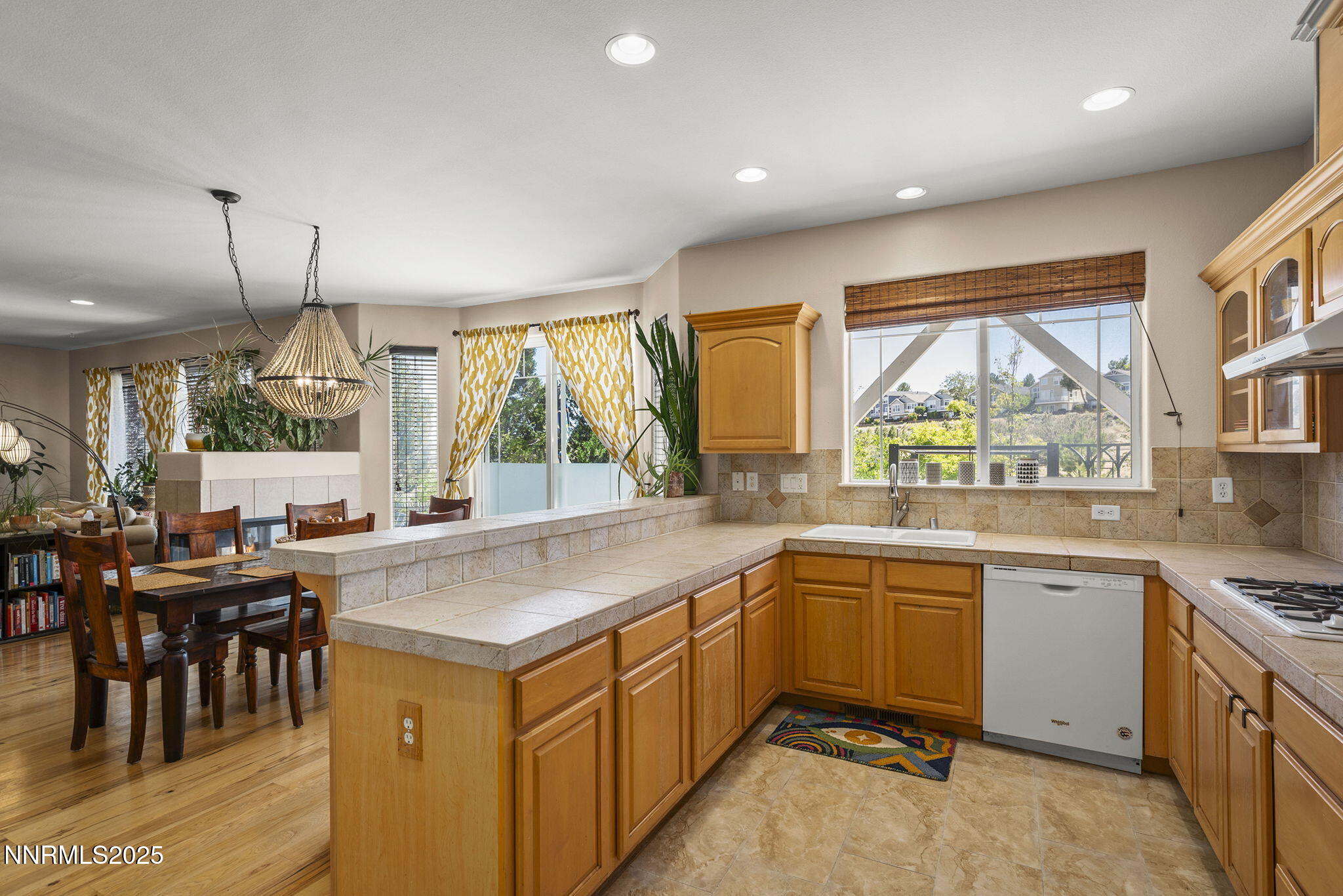 11-web-or-mls-_DSC0494