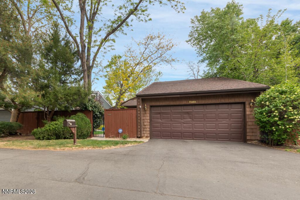 Photo of 6481 Meadow Hill Drive, Reno, NV 89519 (MLS # 260004370)