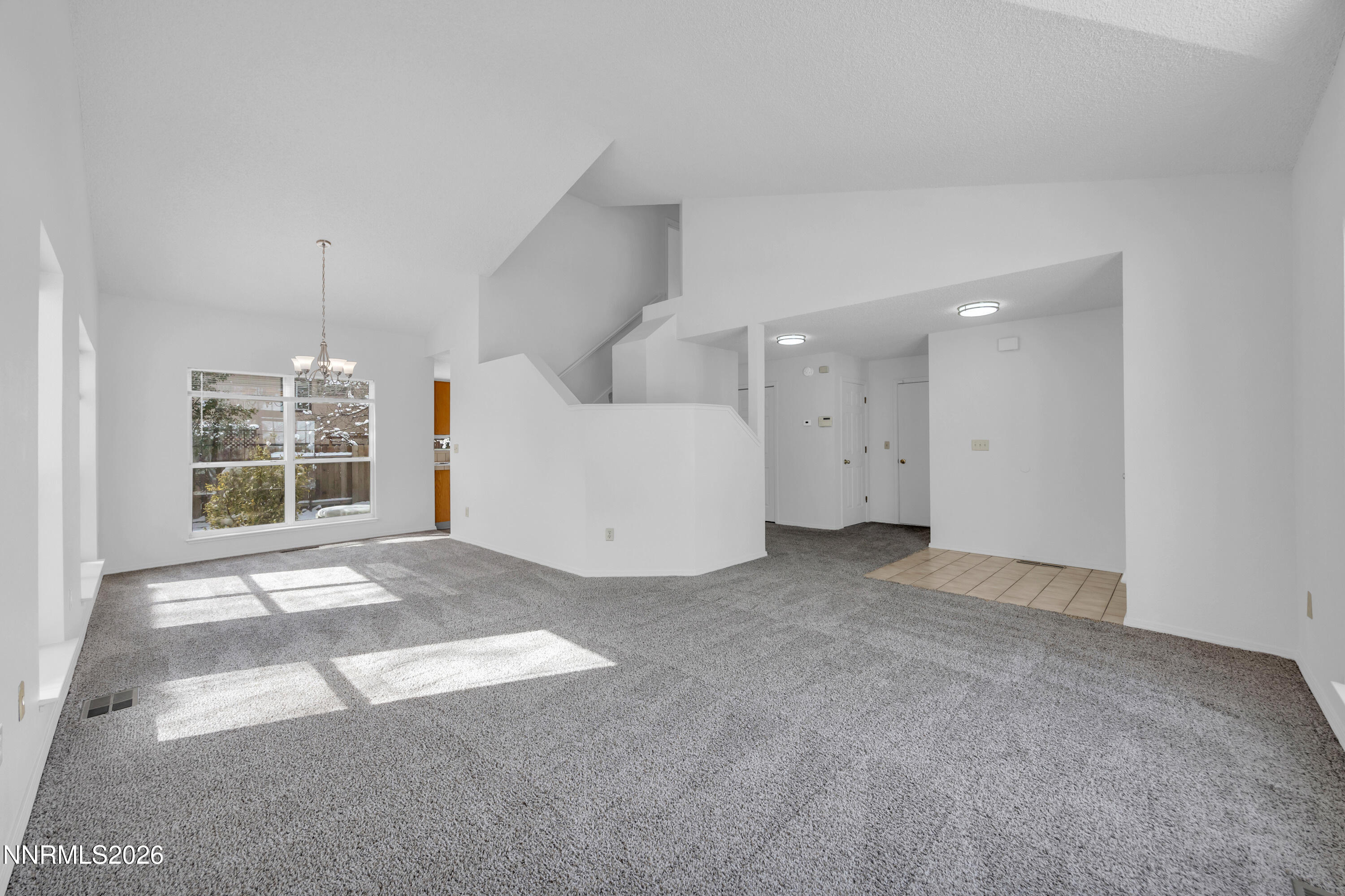 windcrest living room looking toward din