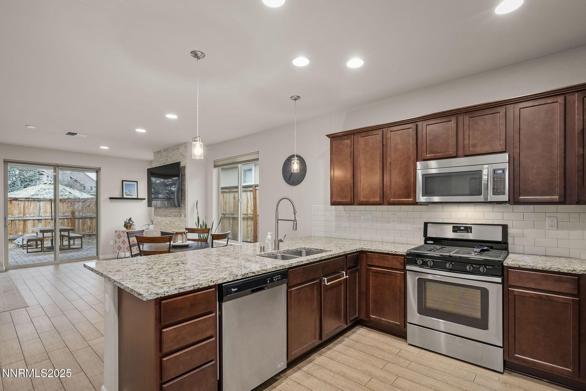 11-web-or-mls-_DSC0372