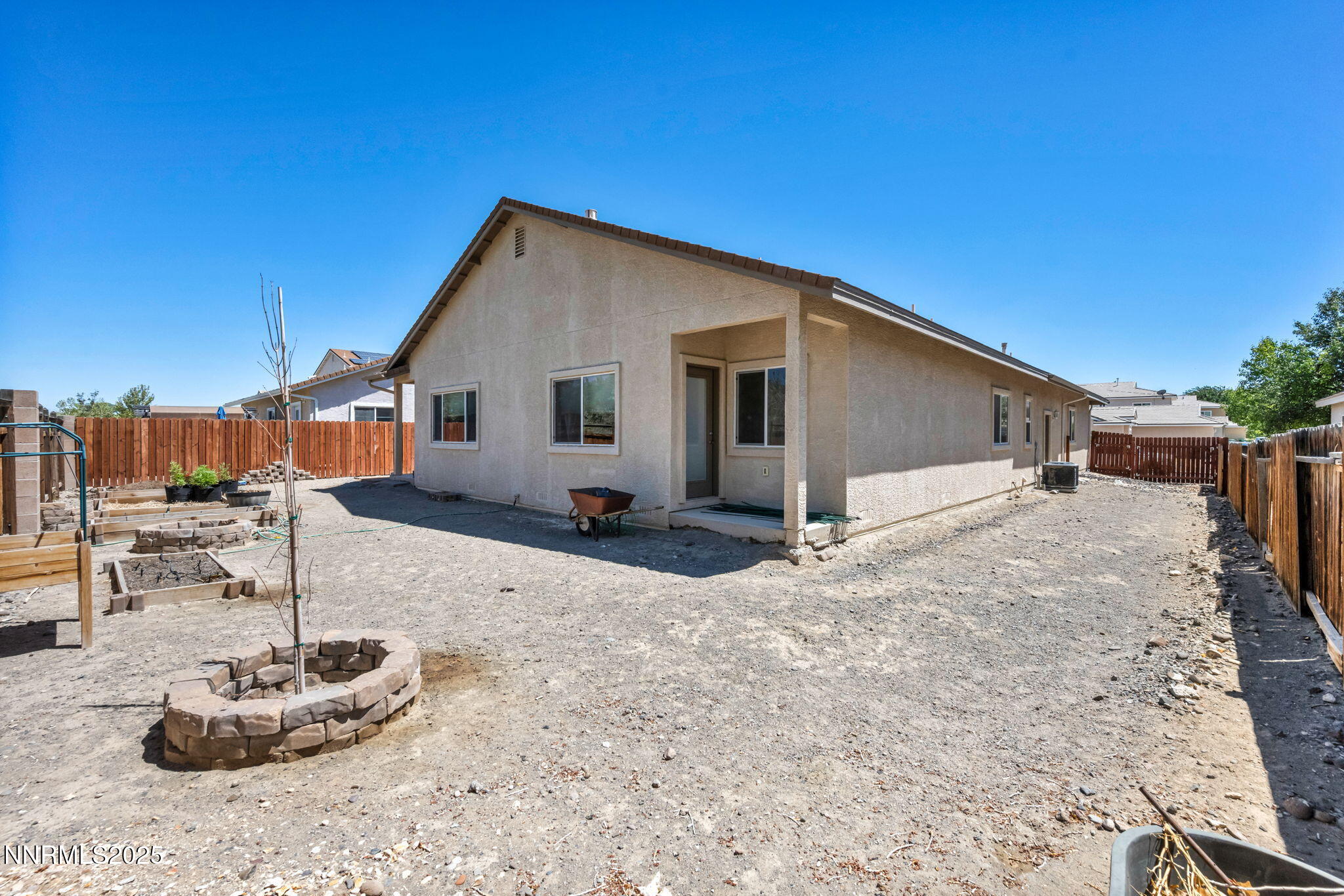 13-web-or-mls-2976-n-fork-rd