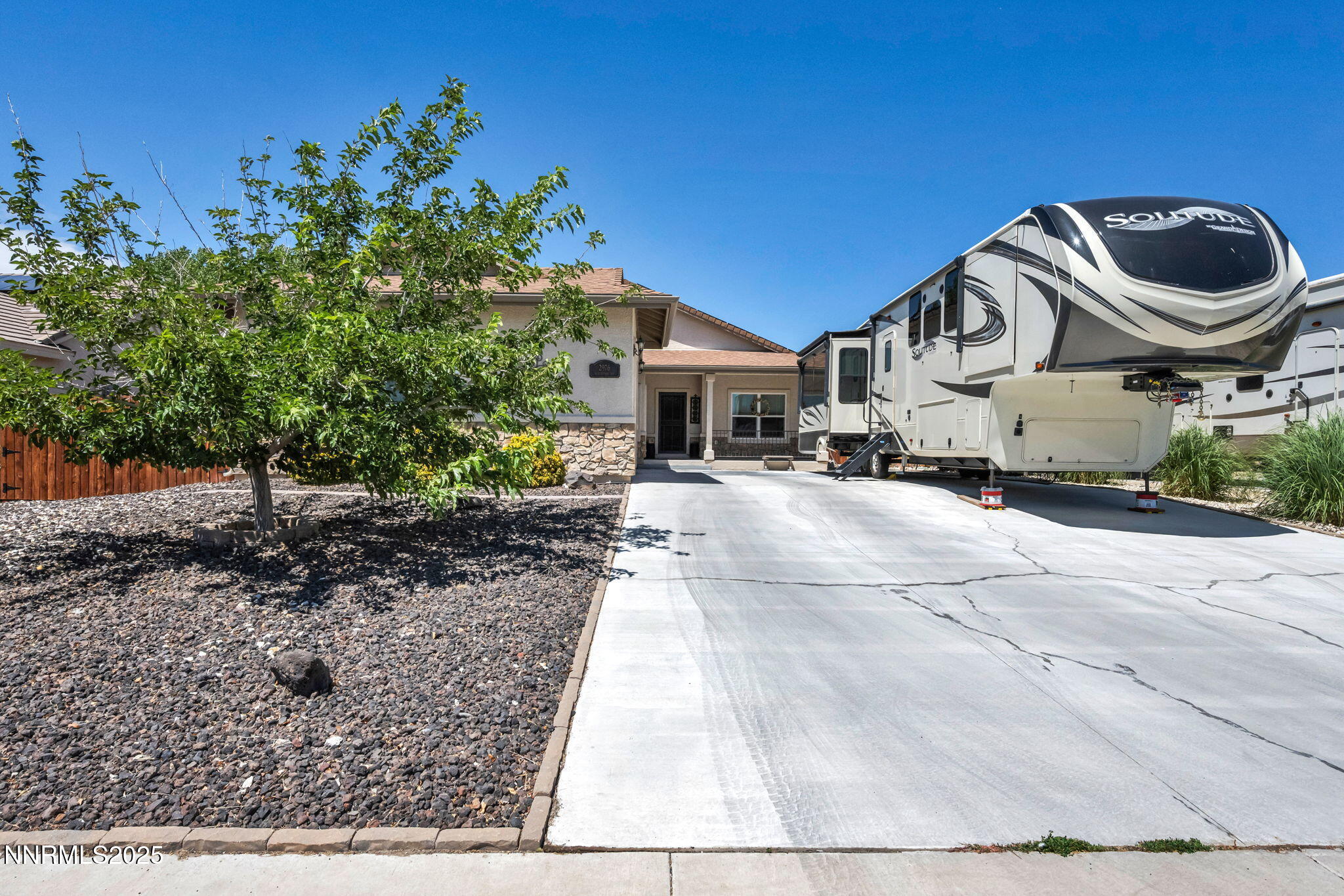 2-web-or-mls-2976-n-fork-rd